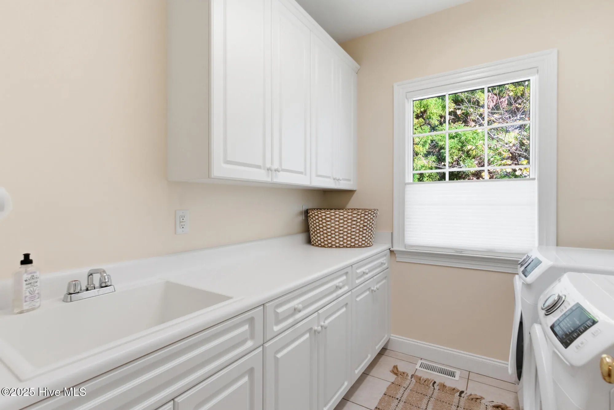 Property Slideshow image 52 of 78 | 8404 fazio dr, Wilmington, NC, 28411