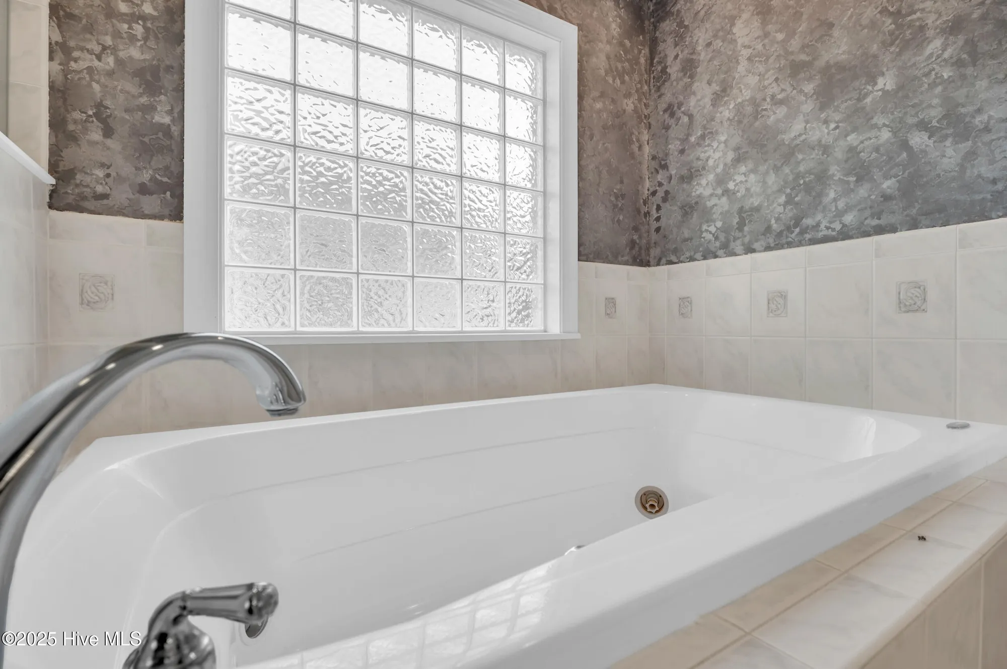 Property Slideshow image 18 of 49 | 912 wild dunes cir, Wilmington, NC, 28411