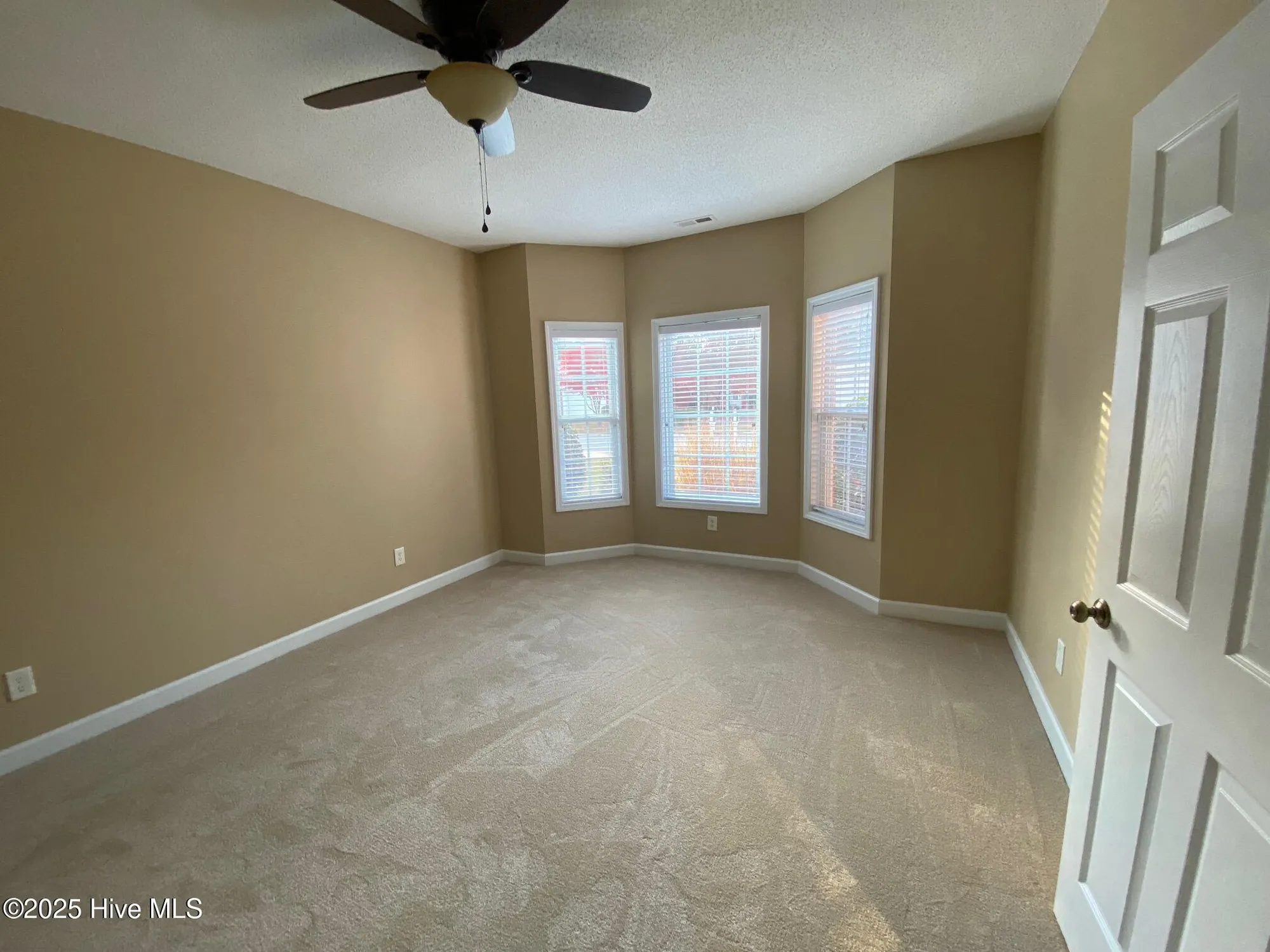 Property Slideshow image 12 of 14 | 136 mallard ln, Pinehurst, NC, 28374