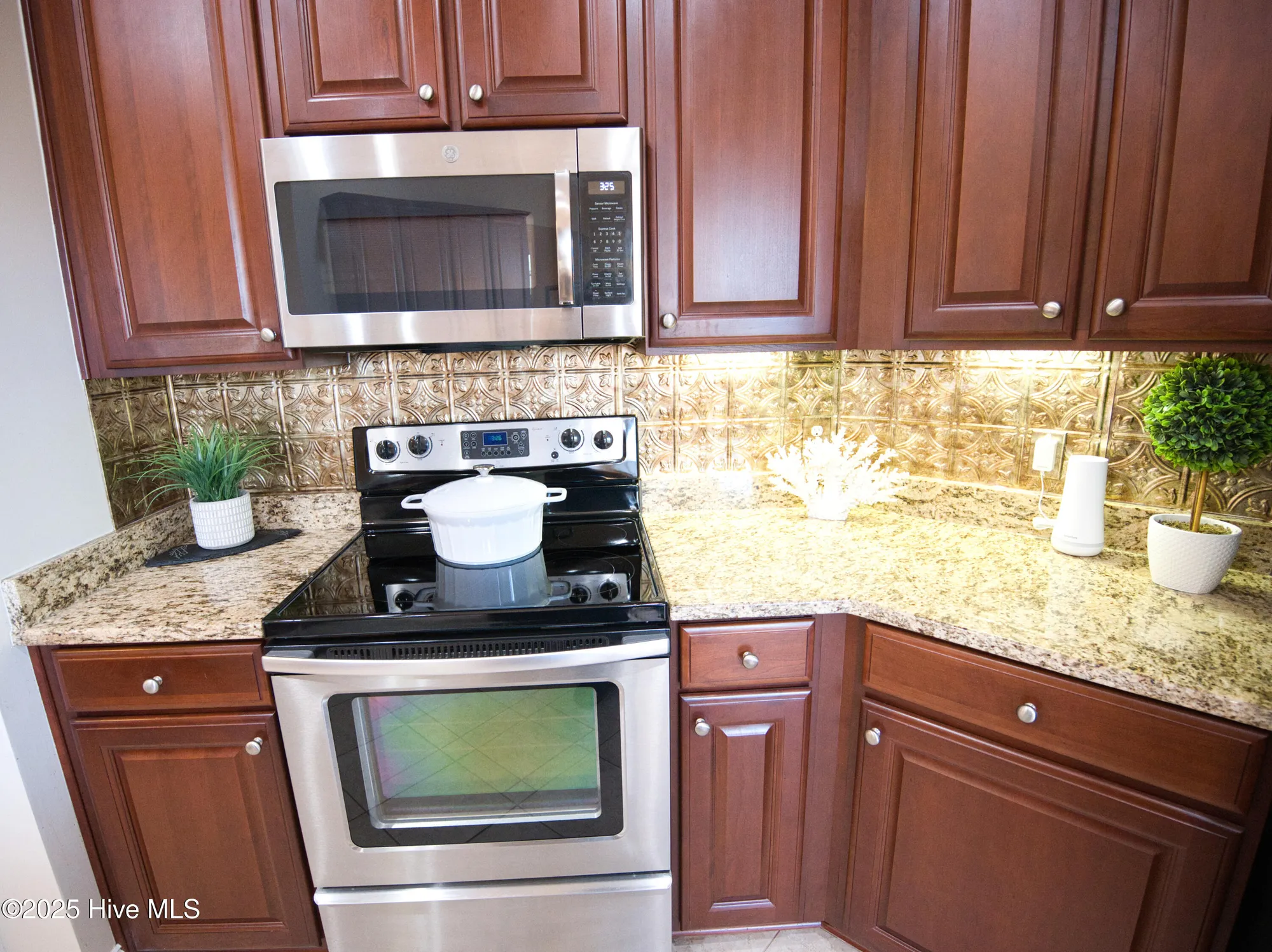 Property Slideshow image 23 of 68 | 707 pipit pl, Calabash, NC, 28467