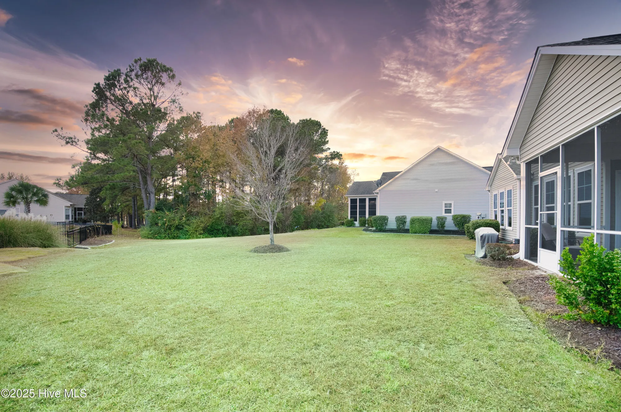 Property Slideshow image 7 of 68 | 707 pipit pl, Calabash, NC, 28467