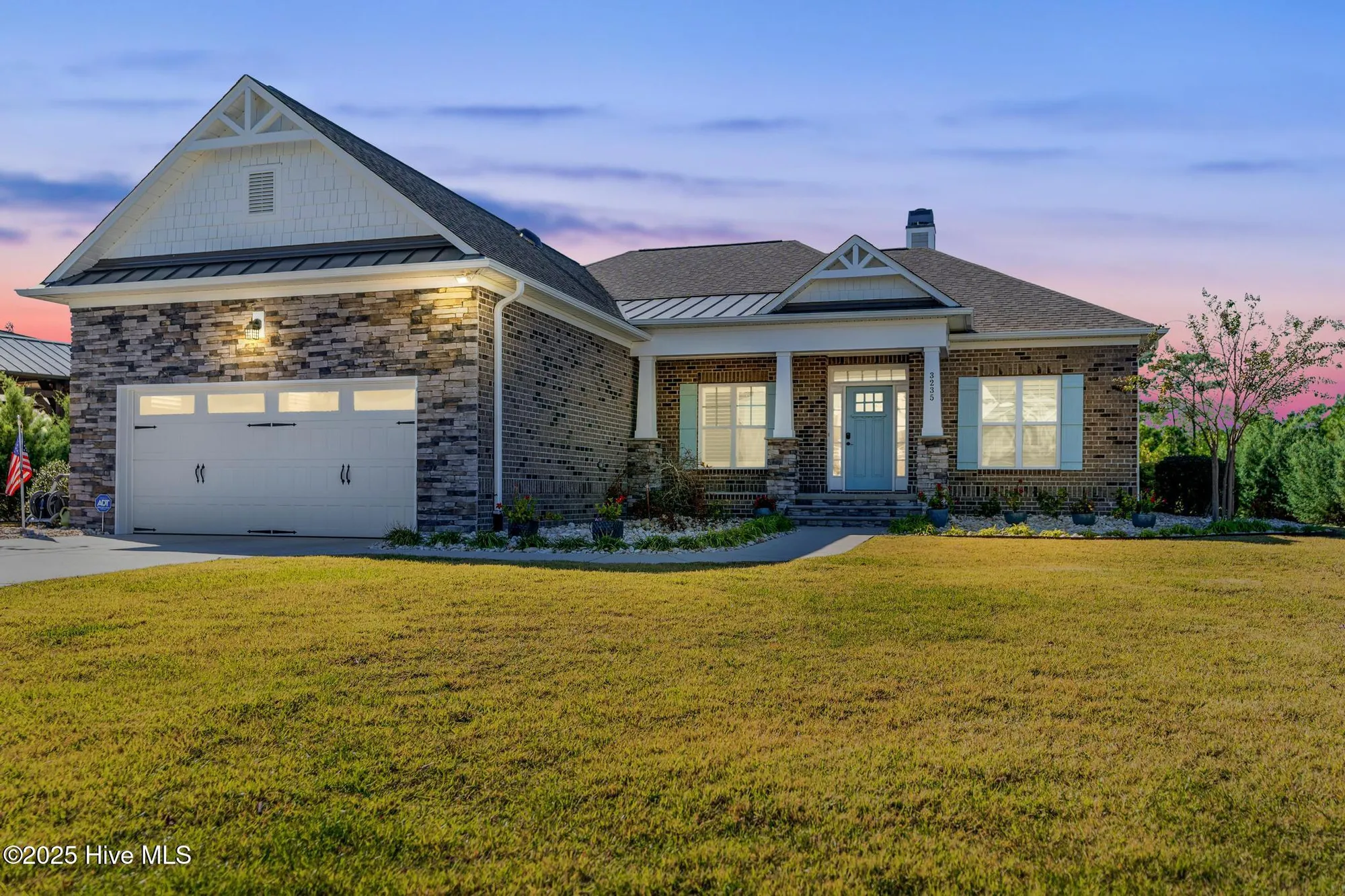 Property Slideshow image 12 of 85 | 3235 oceanic bay dr, Southport, NC, 28461