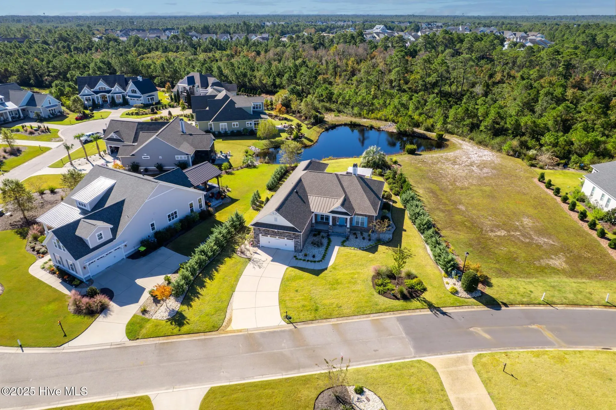Property Slideshow image 13 of 85 | 3235 oceanic bay dr, Southport, NC, 28461