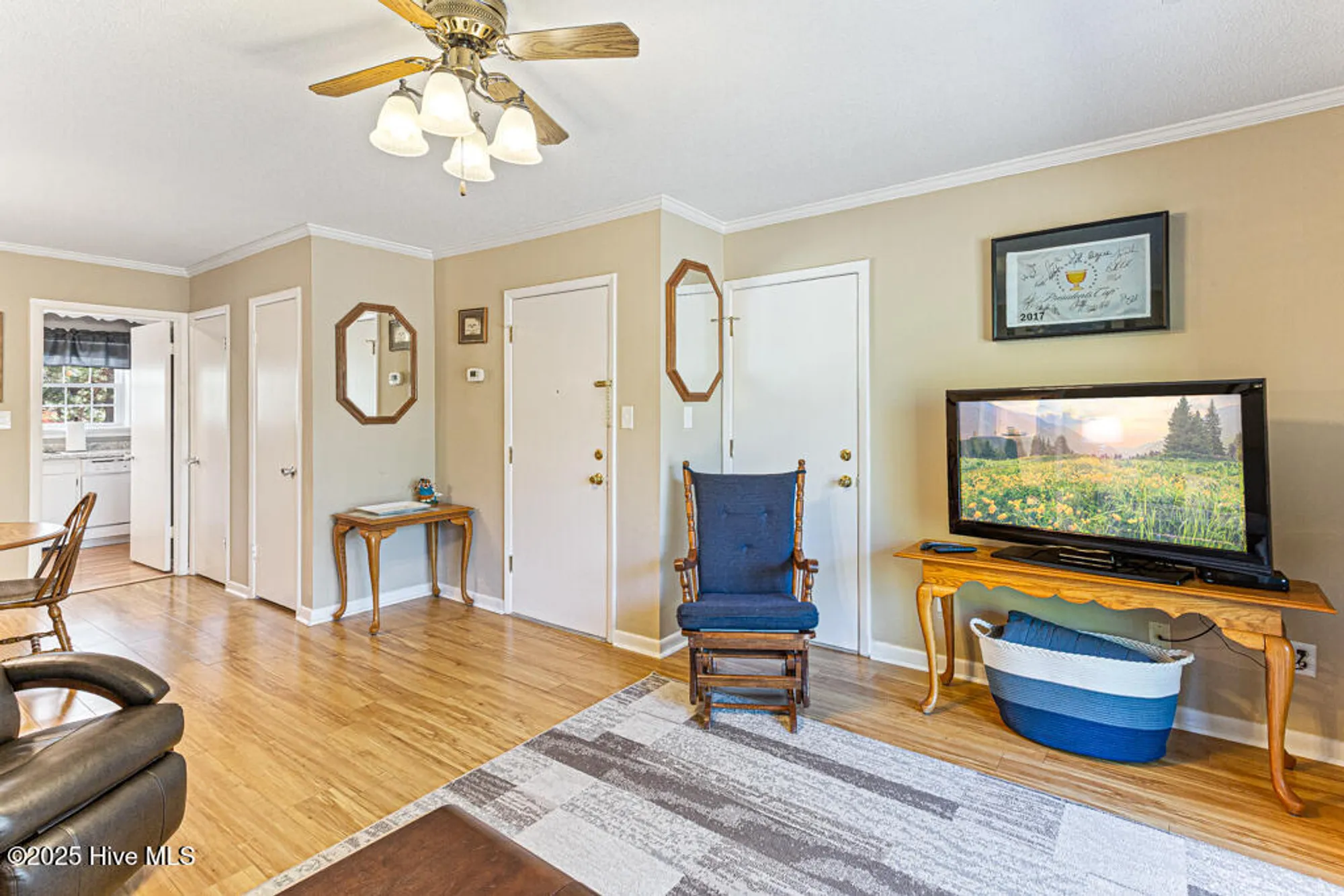 Property Slideshow image 5 of 25 | 353 driftwood cir, Southern Pines, NC, 28387