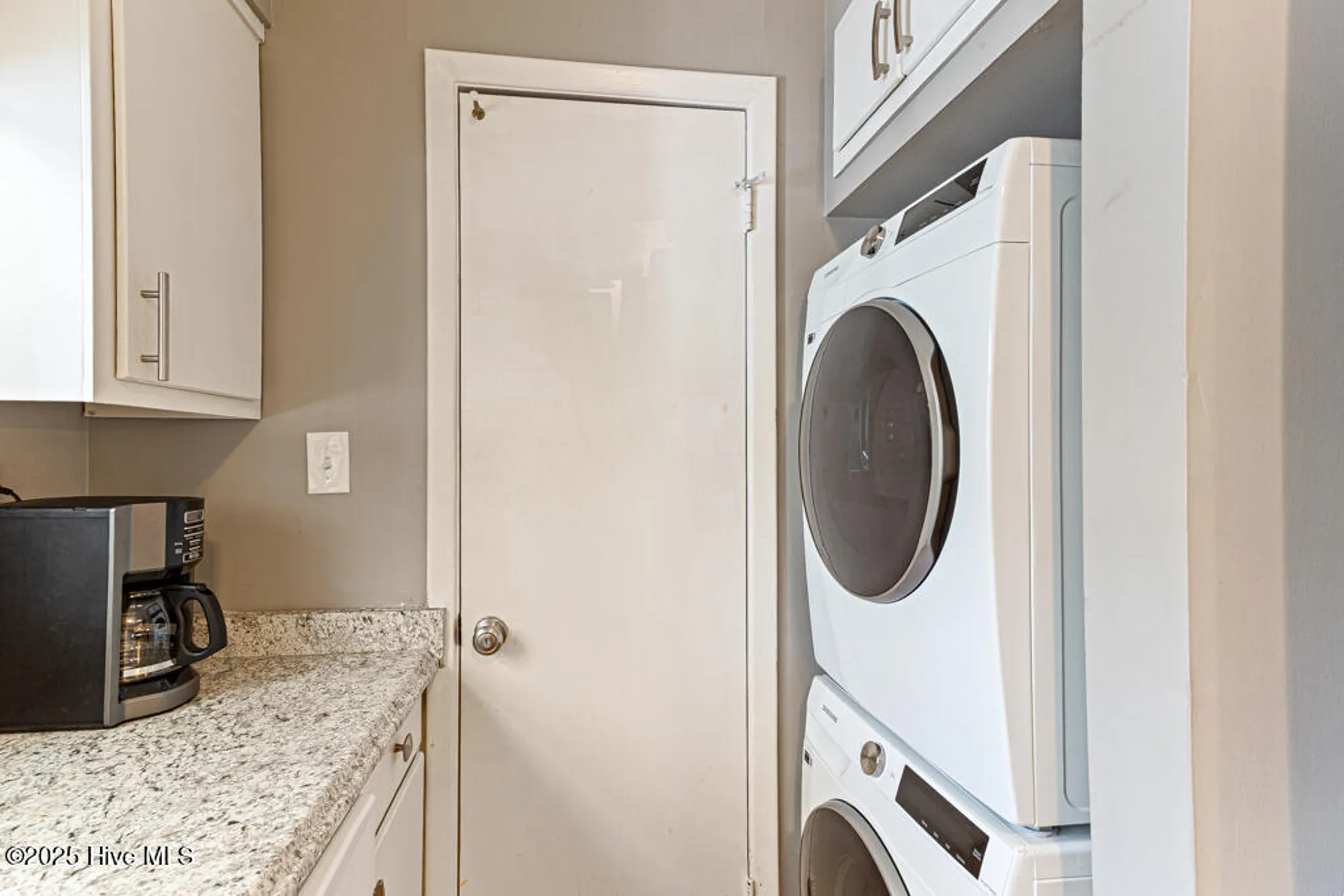 Property Slideshow image 10 of 25 | 353 driftwood cir, Southern Pines, NC, 28387