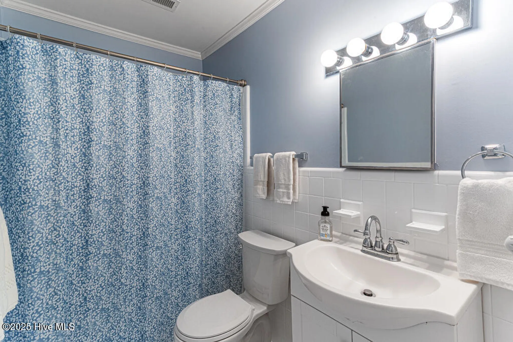 Property Slideshow image 12 of 25 | 353 driftwood cir, Southern Pines, NC, 28387