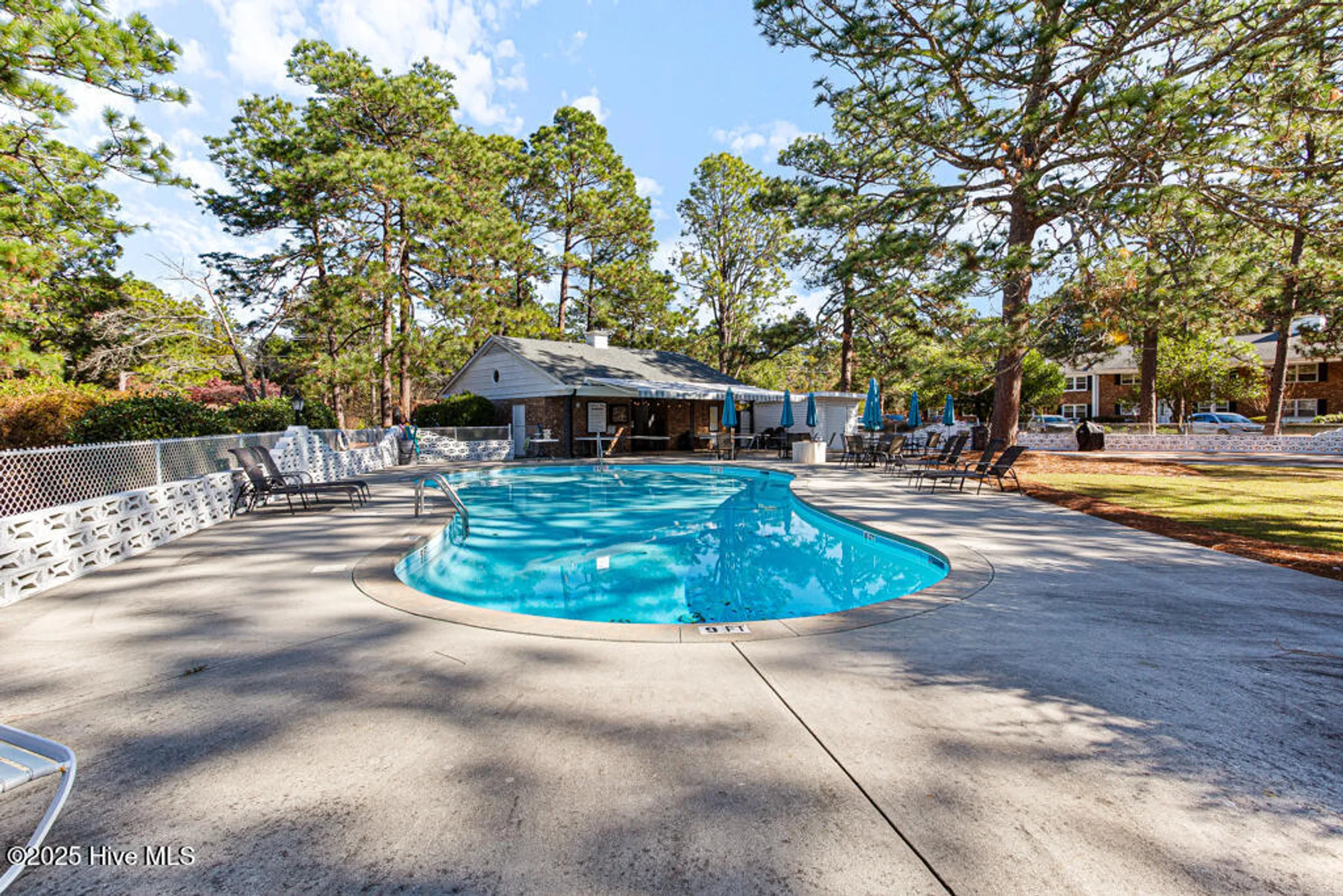 Property Slideshow image 20 of 25 | 353 driftwood cir, Southern Pines, NC, 28387