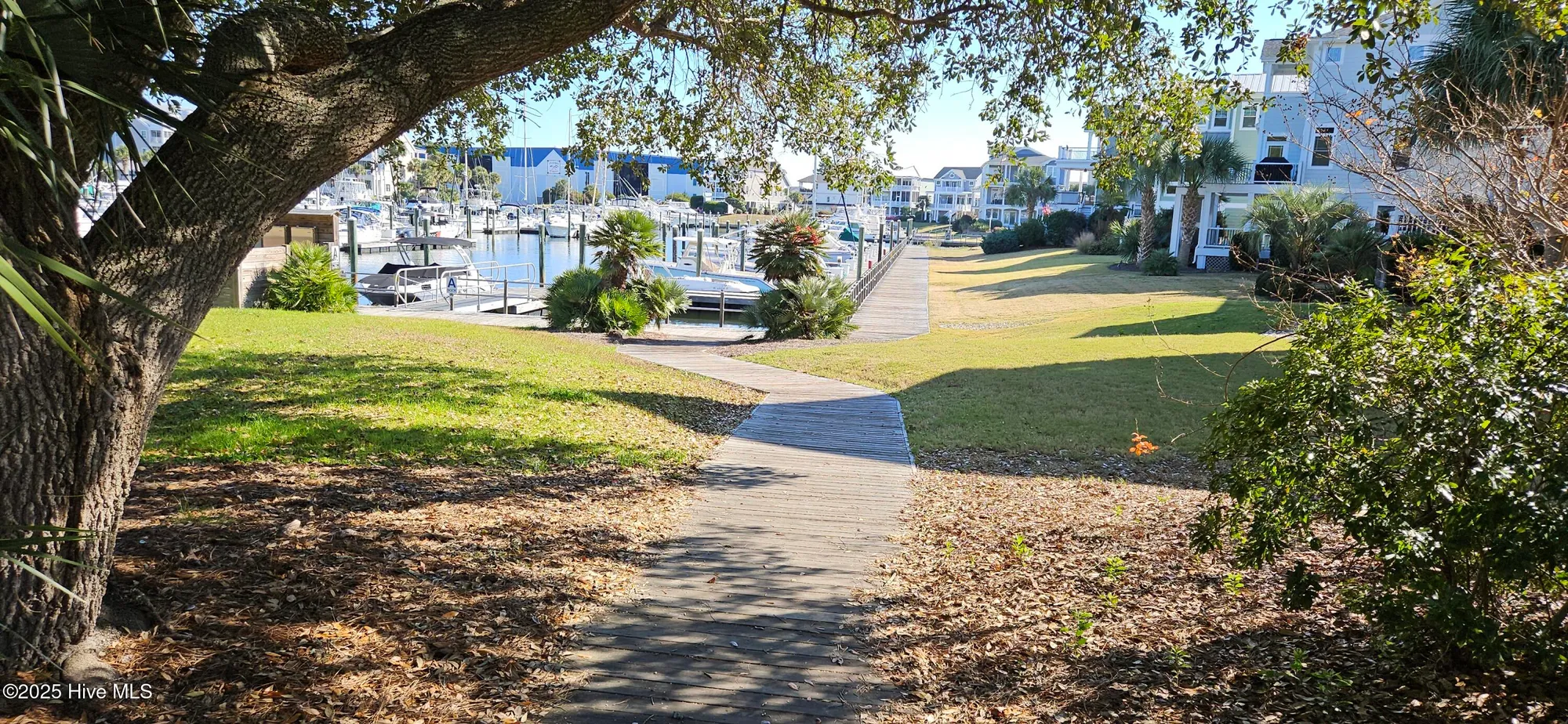 Property Slideshow image 6 of 10 | 2571 st james dr # u-a3, Southport, NC, 28461