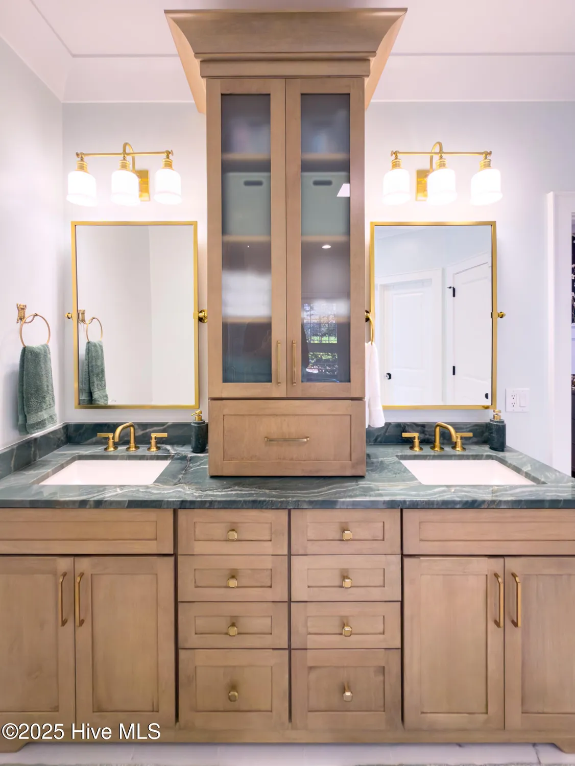 Property Slideshow image 29 of 62 | 8803 sawmill creek ln, Wilmington, NC, 28411