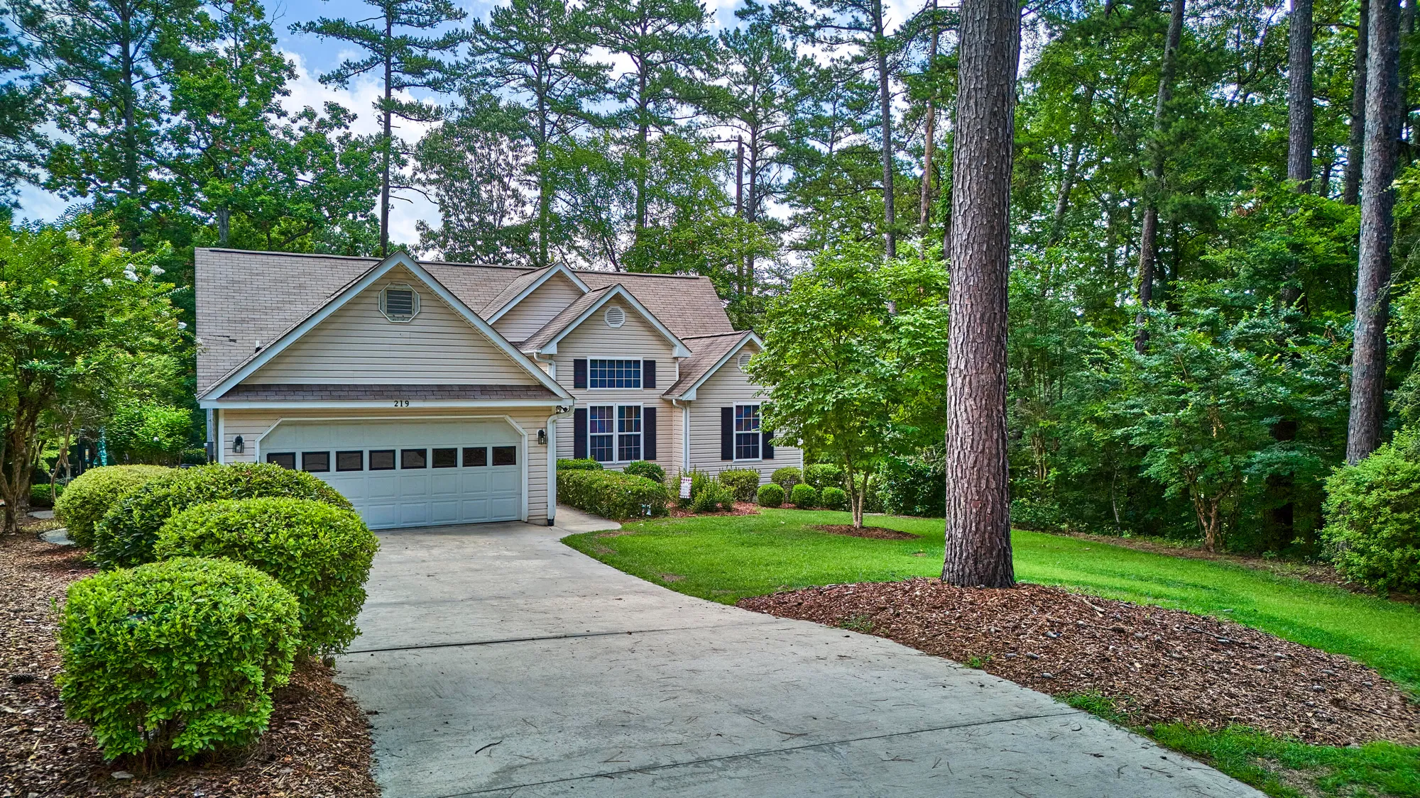 Property Slideshow image 2 of 37 | 219 fairway dr, Mc Cormick, SC, 29835