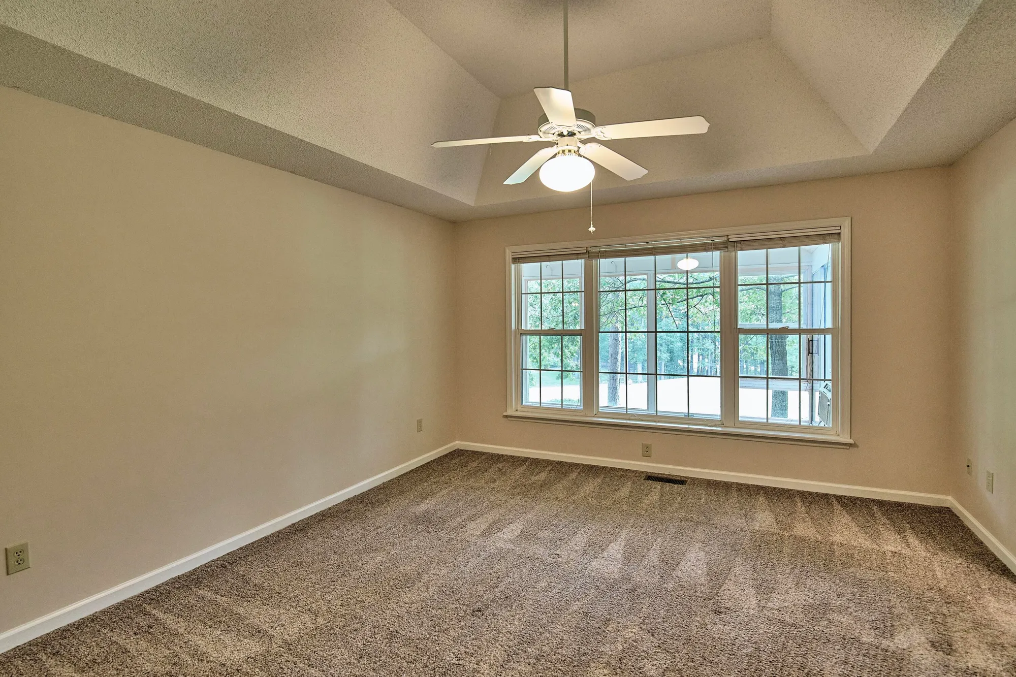Property Slideshow image 19 of 37 | 219 fairway dr, Mc Cormick, SC, 29835