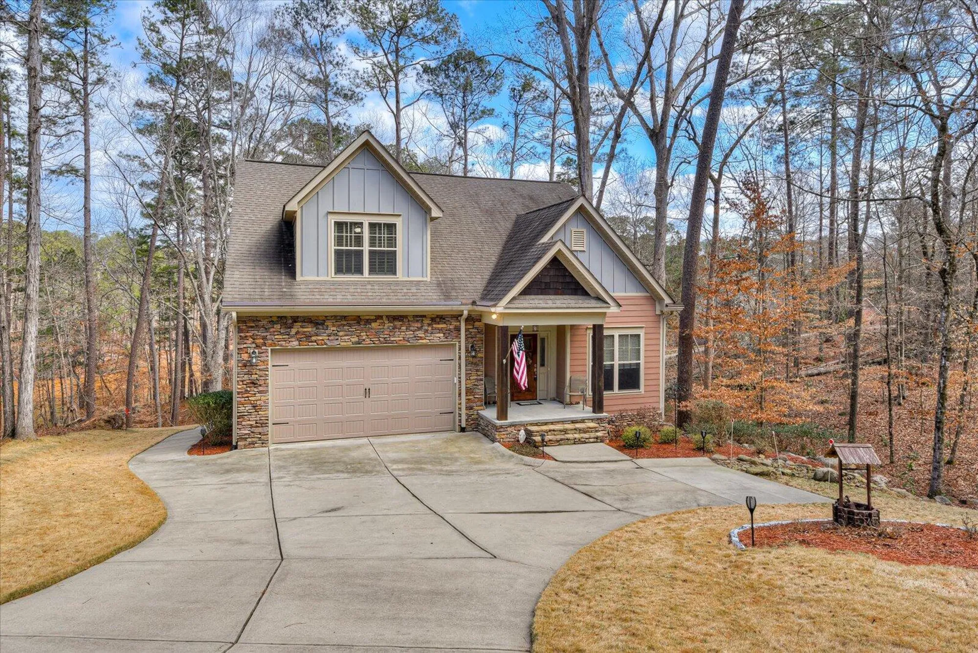 Property Slideshow image 4 of 65 | 303 cuttysark pt, Mc Cormick, SC, 29835