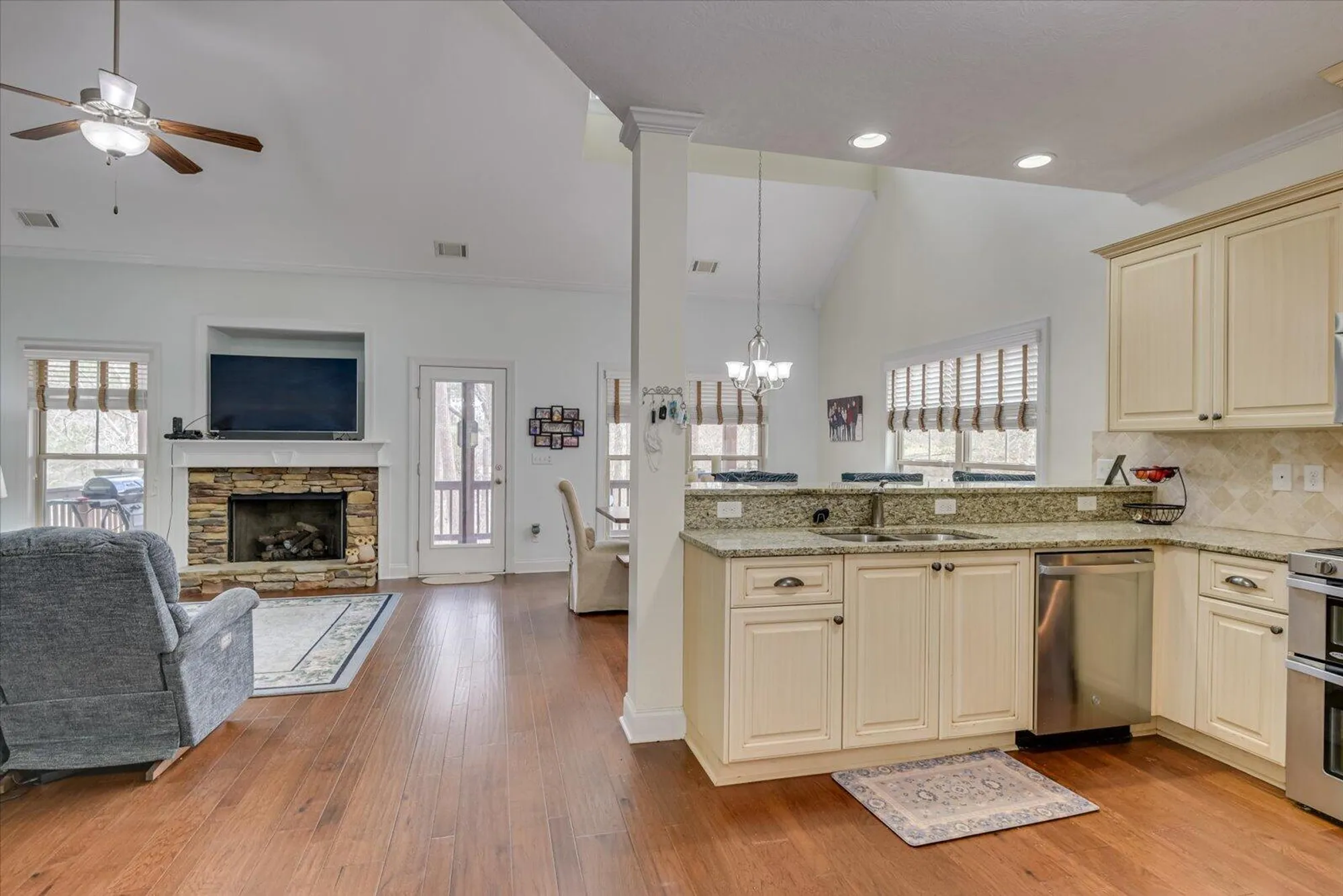 Property Slideshow image 12 of 65 | 303 cuttysark pt, Mc Cormick, SC, 29835