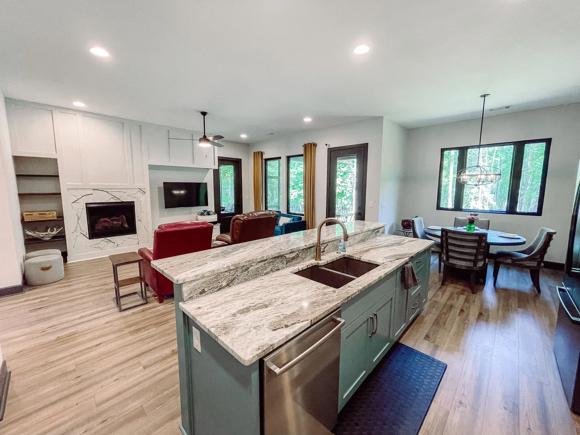 Property Slideshow image 17 of 46 | 217 cove point lane ln, Mccormick, SC, 29835