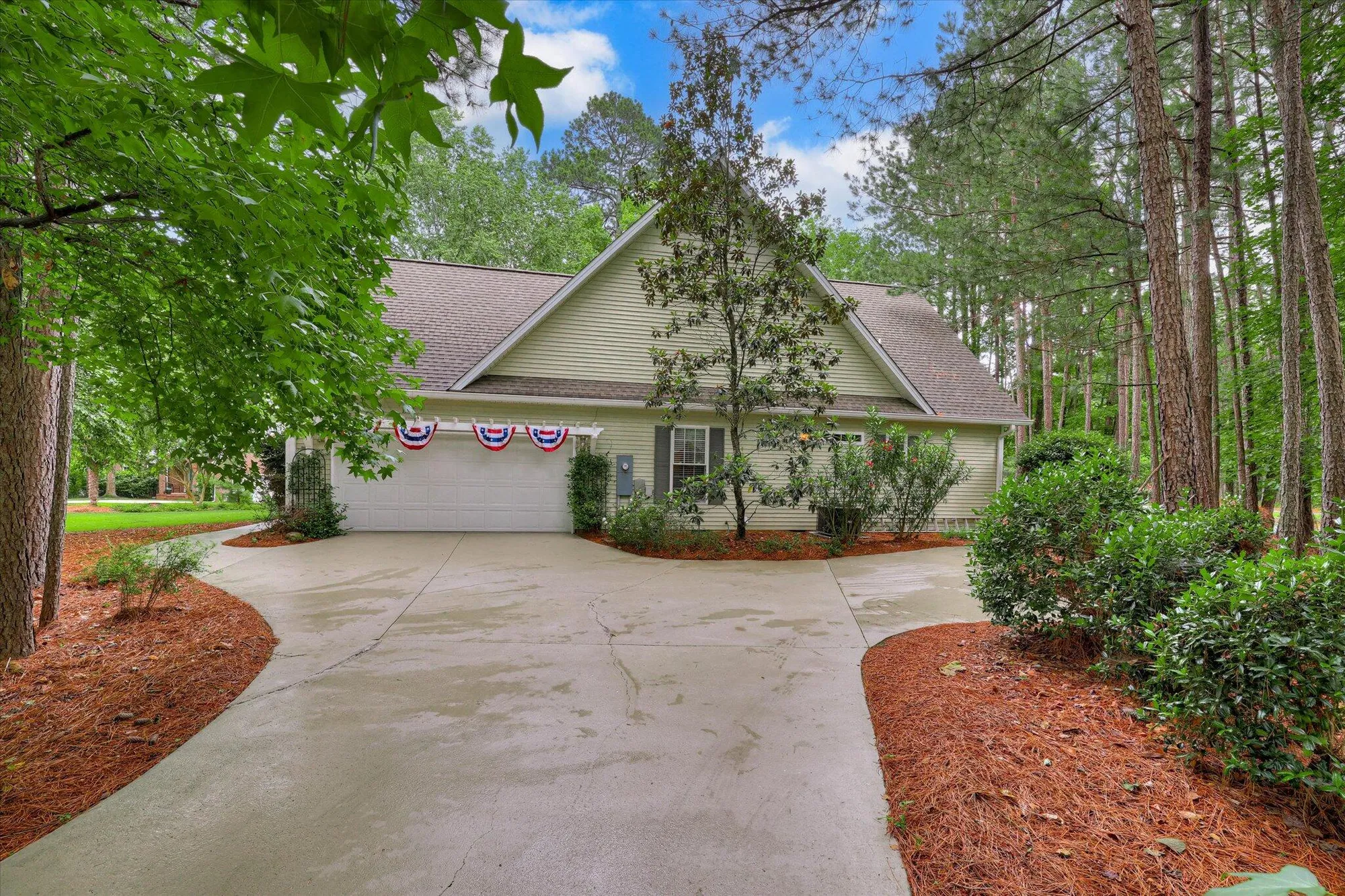 Property Slideshow image 6 of 67 | 901 patriots pt, Mc Cormick, SC, 29835