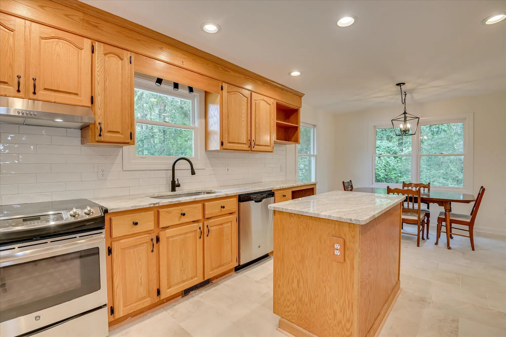 Property Slideshow image 4 of 49 | 301 misty cv, Mc Cormick, SC, 29835