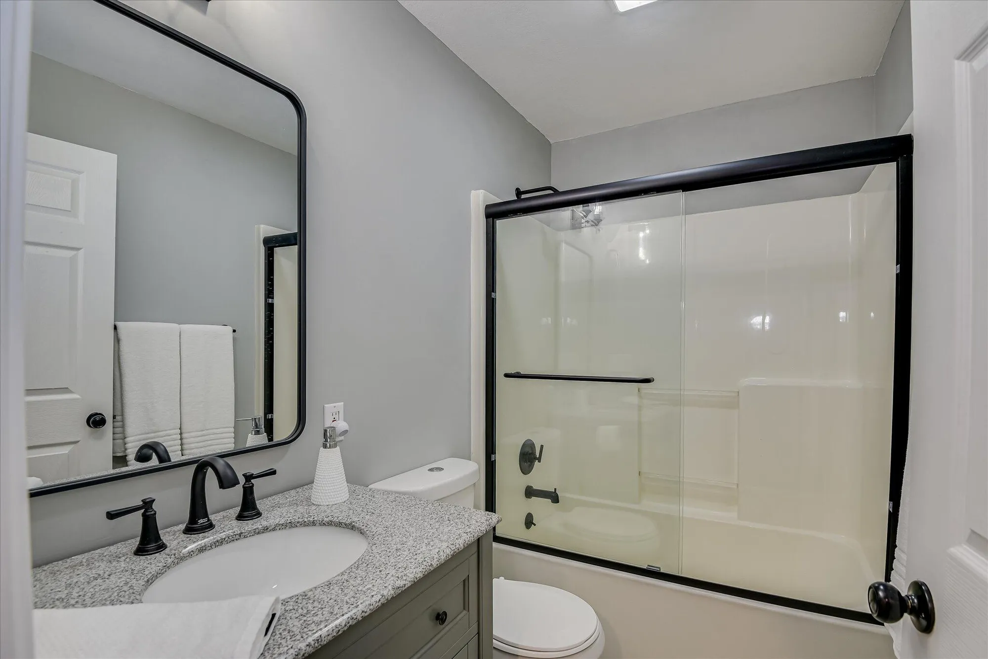 Property Slideshow image 39 of 62 | 907 patriots pt, Mc Cormick, SC, 29835