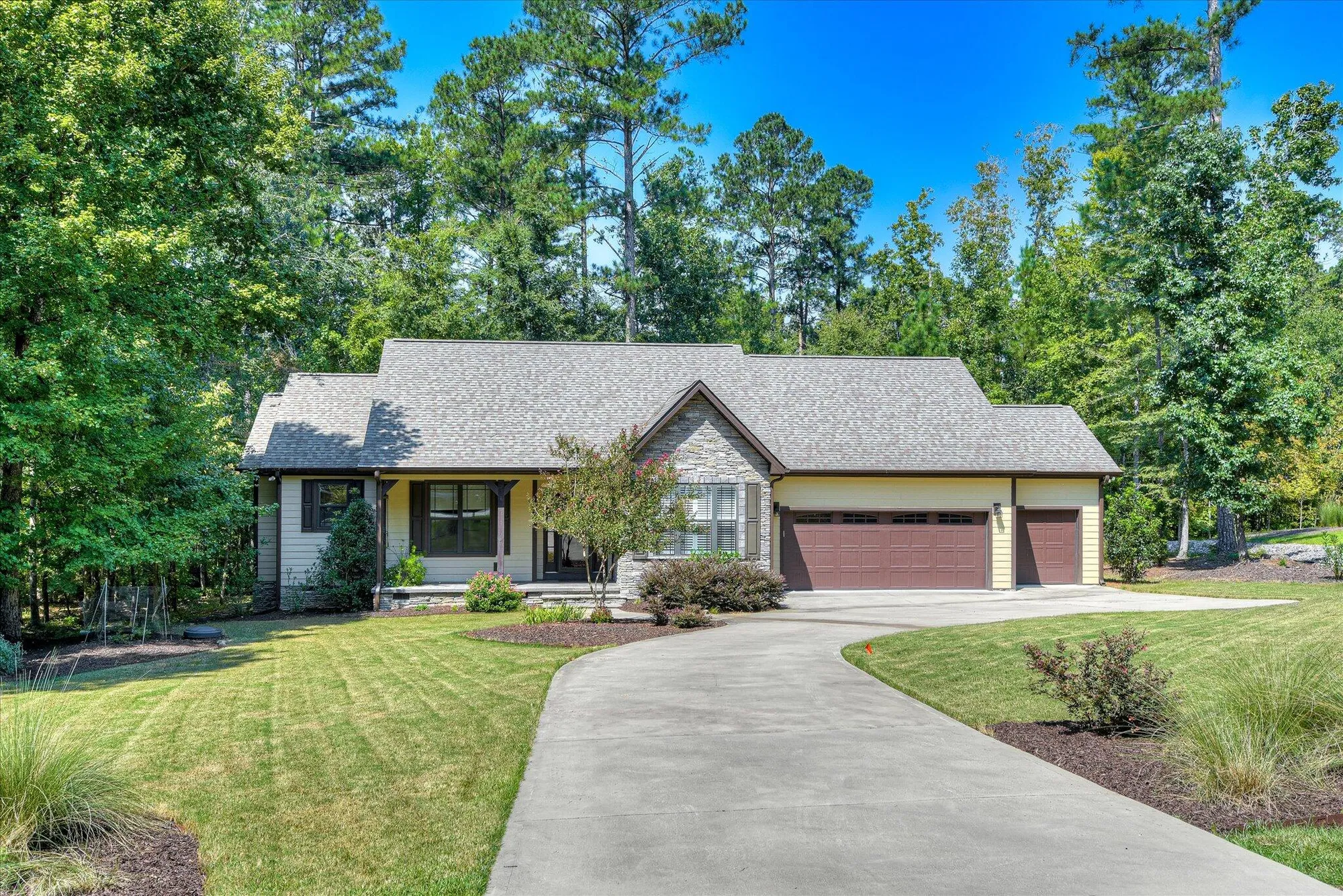 Property Slideshow image 4 of 71 | 153 cumberland dr, Mc Cormick, SC, 29835