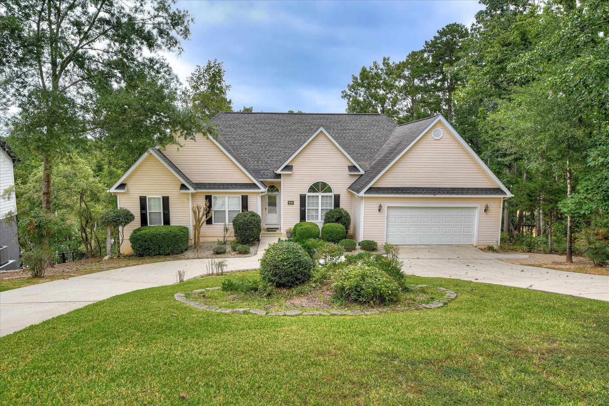 Property Slideshow image 1 of 71 | 197 rhett dr, Mc Cormick, SC, 29835