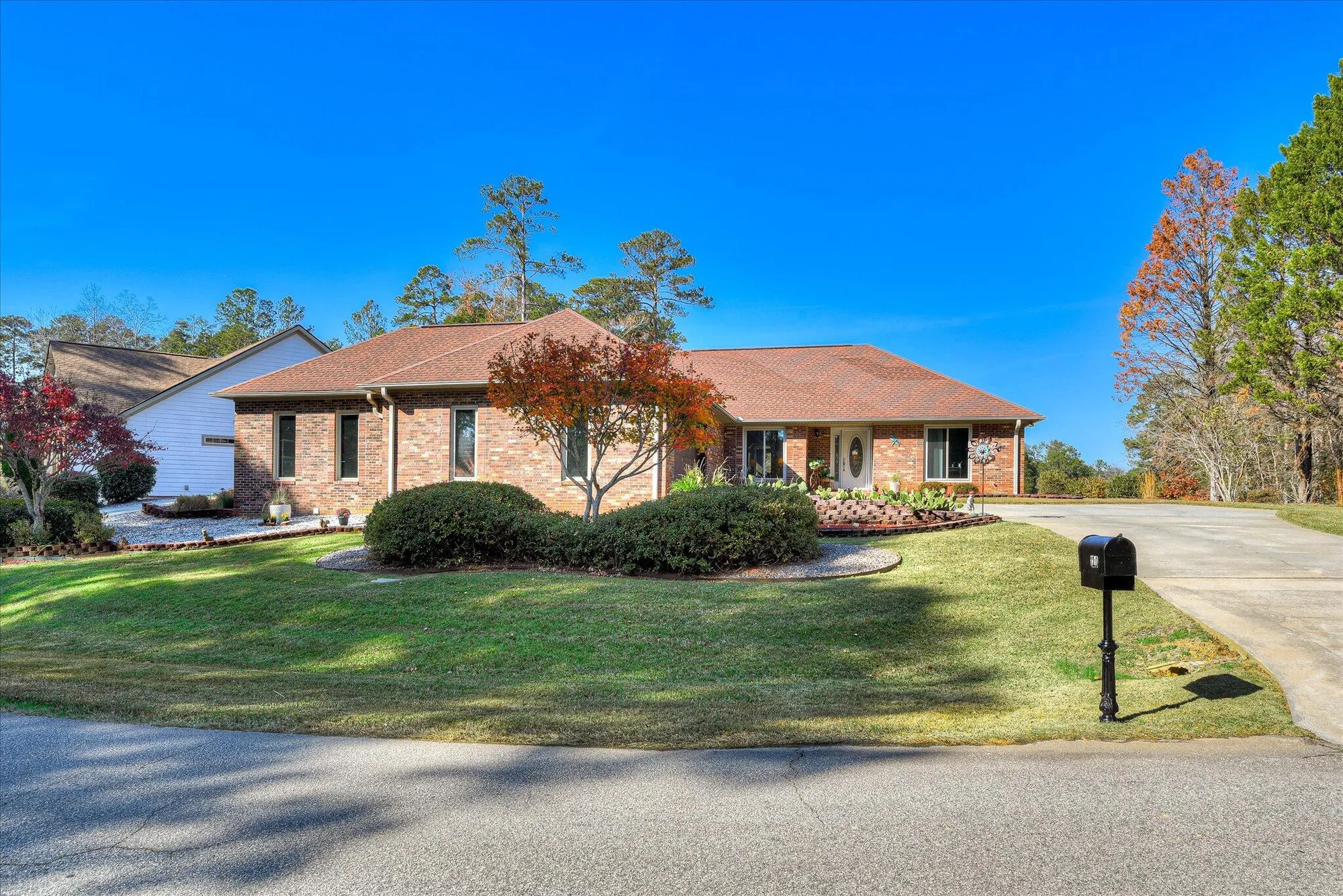 Property Slideshow image 3 of 53 | 120 driftwood ln, Mc Cormick, SC, 29835
