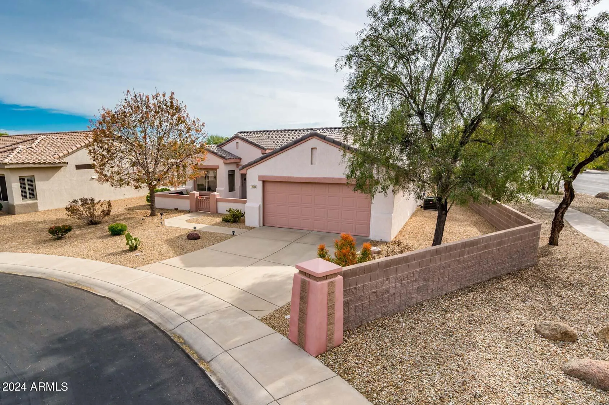 Property Slideshow image 4 of 48 | 19595 n sunburst way, Surprise, AZ, 85374