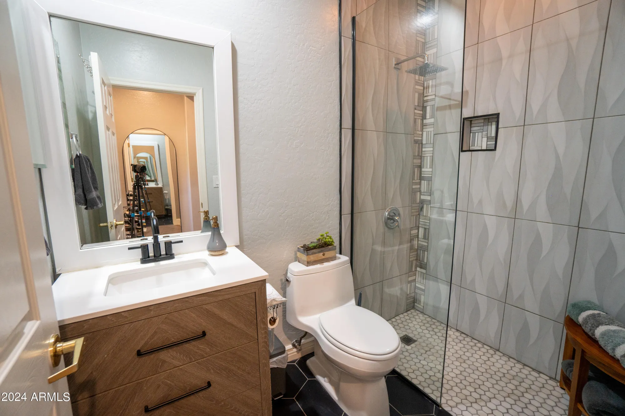 Property Slideshow image 10 of 32 | 41417 n clear crossing rd, Anthem, AZ, 85086