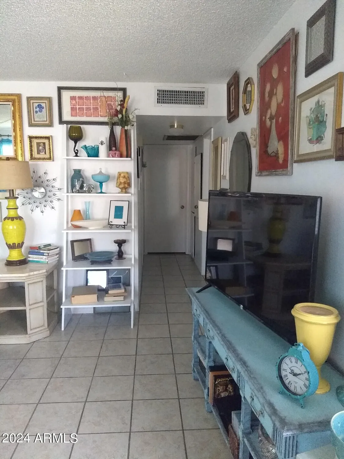 Property Slideshow image 2 of 25 | 9627 w north ln b, Peoria, AZ, 85345