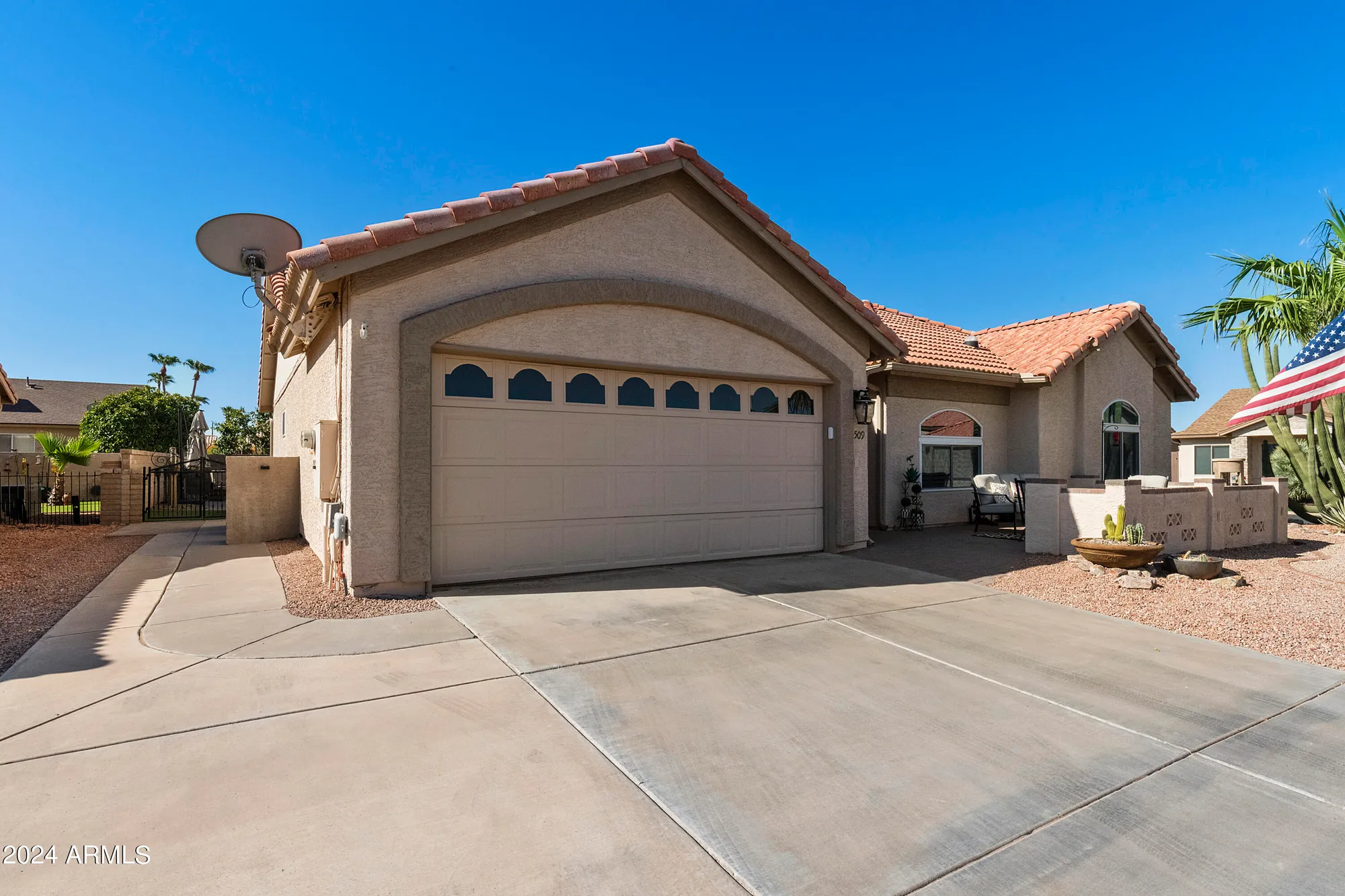 Property Slideshow image 4 of 53 | 1509 e peach tree dr, Chandler, AZ, 85249