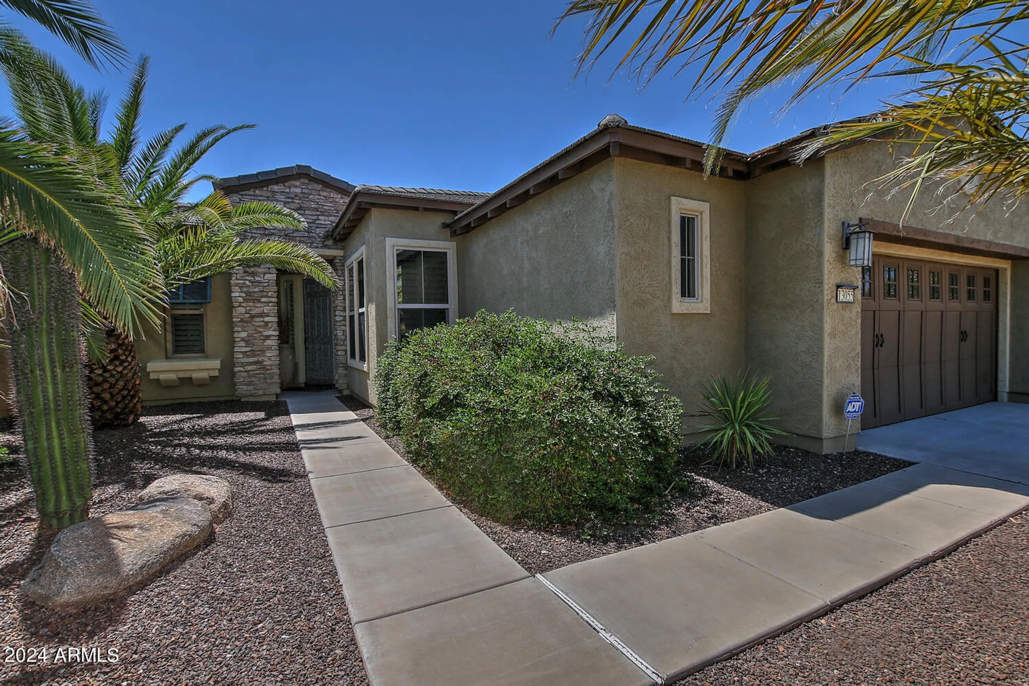 Property Slideshow image 52 of 77 | 13055 w eagle talon trl, Peoria, AZ, 85383