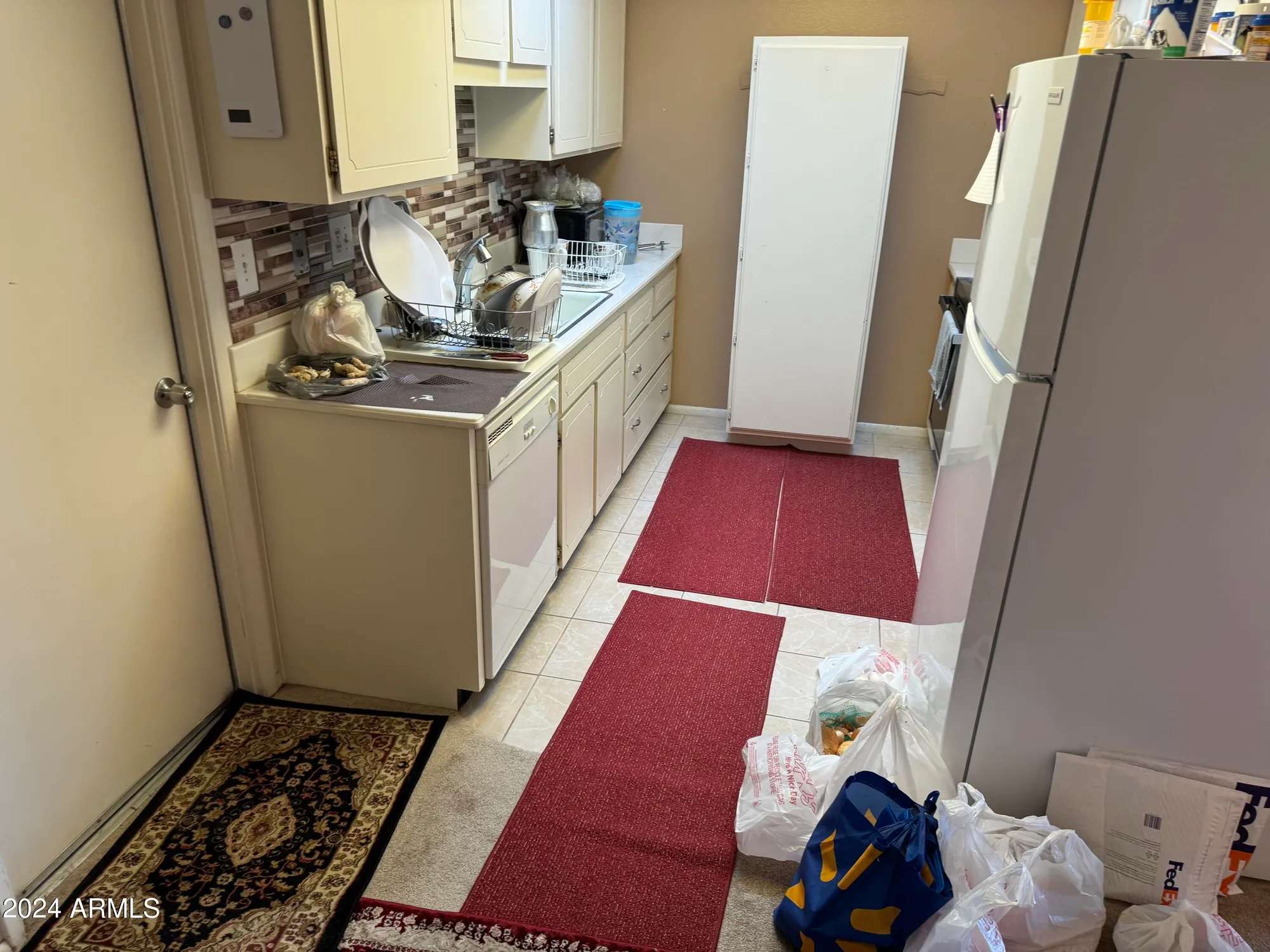 Property Slideshow image 18 of 34 | 10038 w lancaster dr, Sun City, AZ, 85351