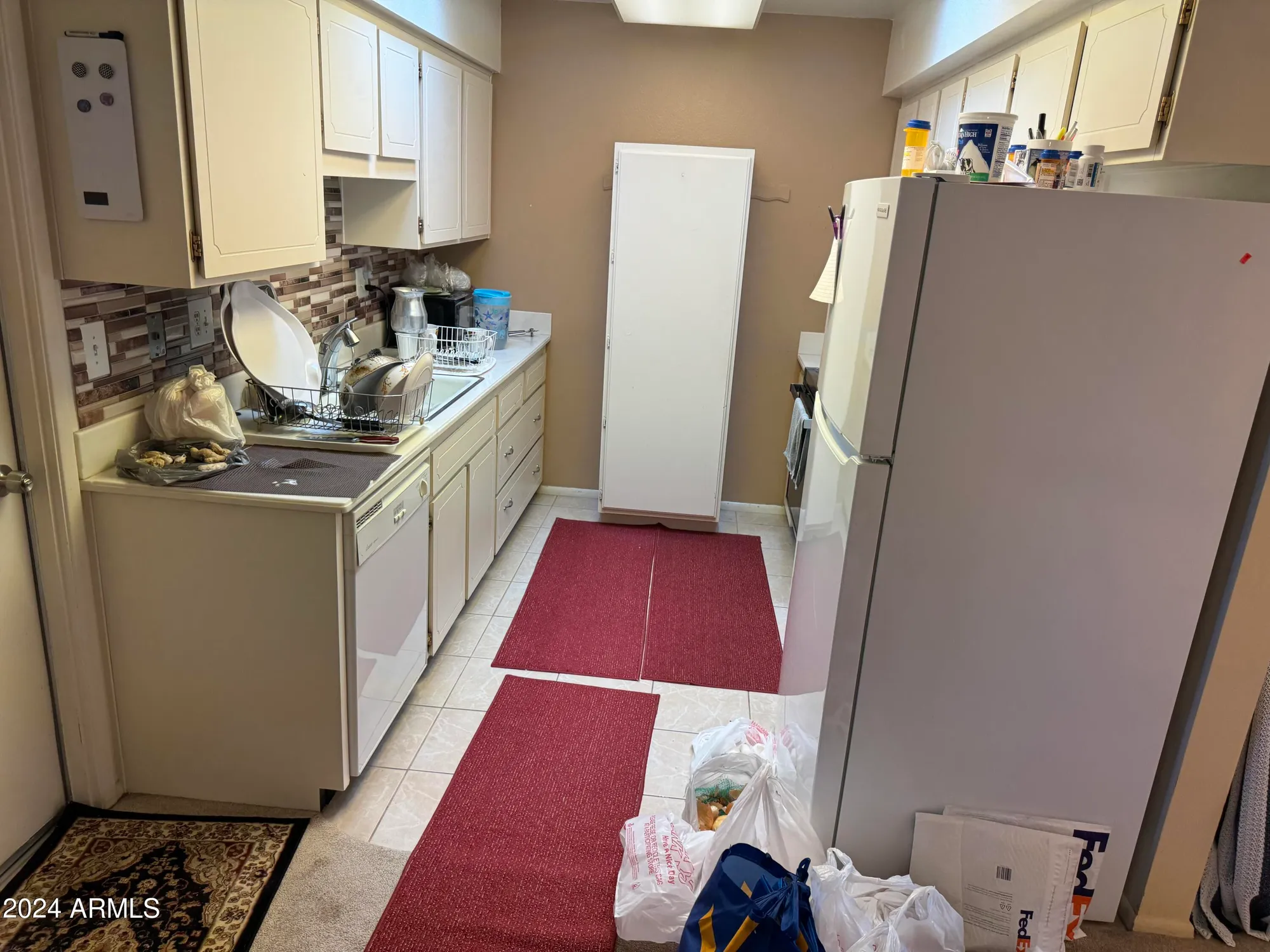 Property Slideshow image 19 of 34 | 10038 w lancaster dr, Sun City, AZ, 85351