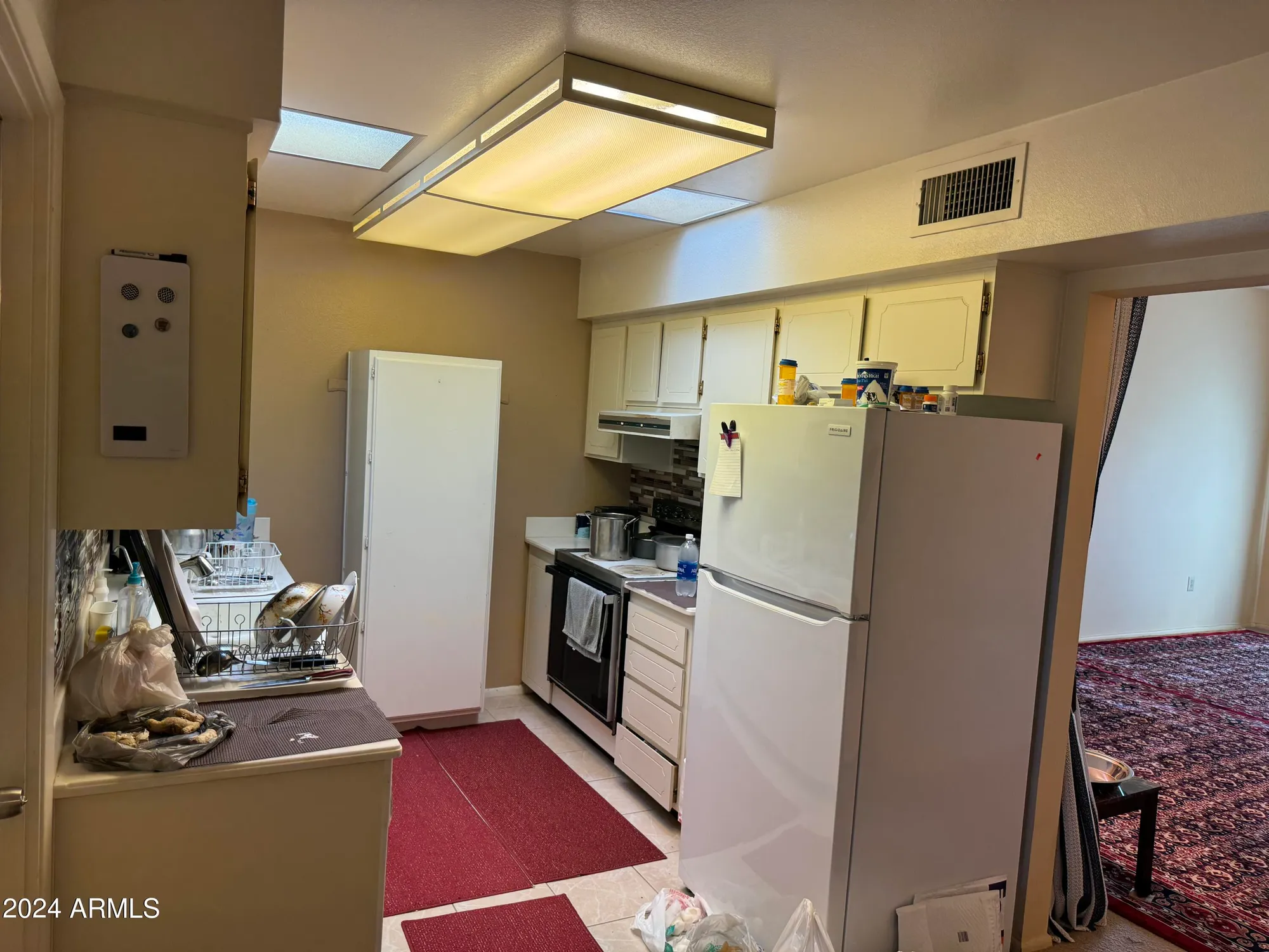 Property Slideshow image 21 of 34 | 10038 w lancaster dr, Sun City, AZ, 85351