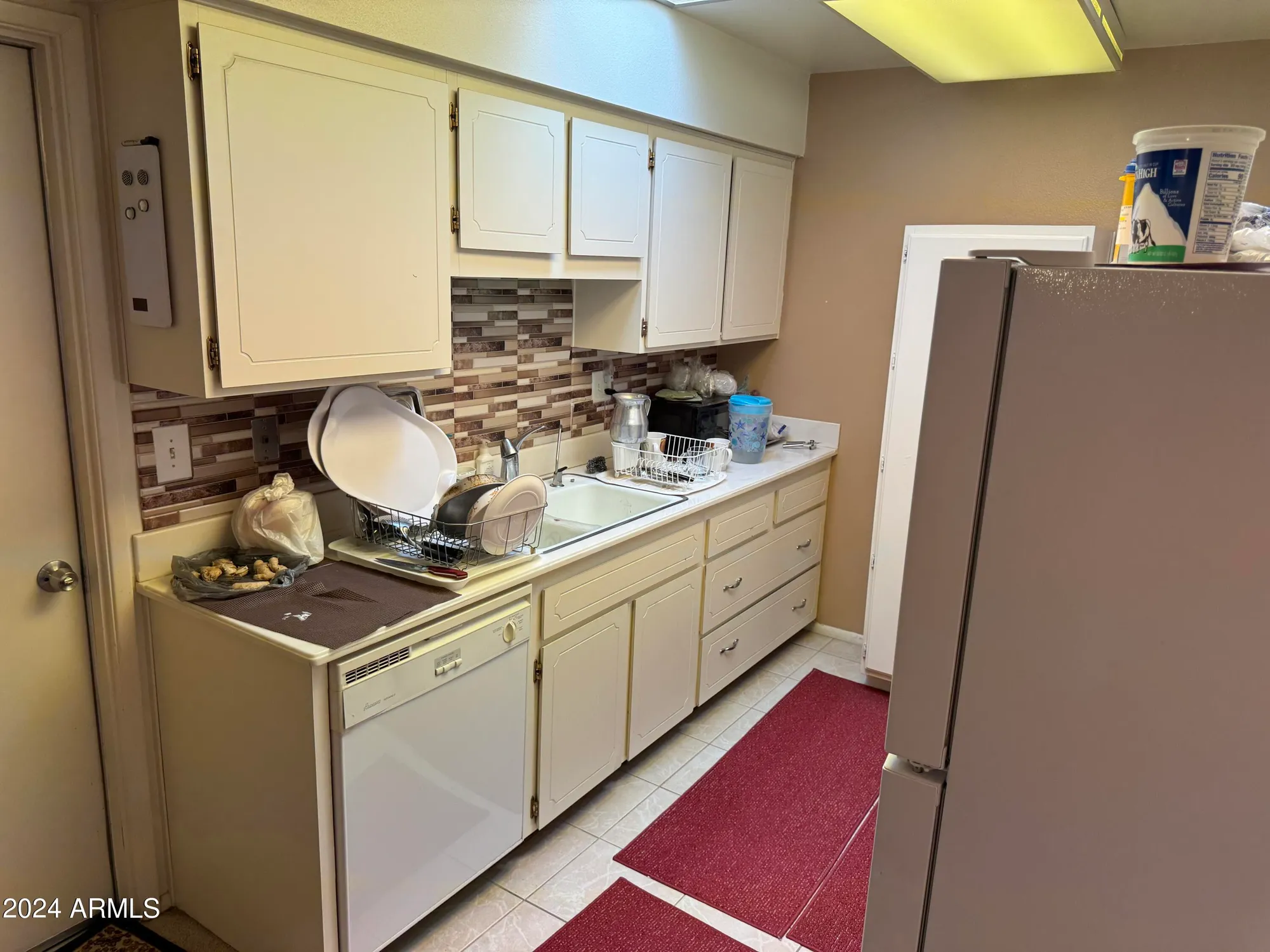 Property Slideshow image 22 of 34 | 10038 w lancaster dr, Sun City, AZ, 85351