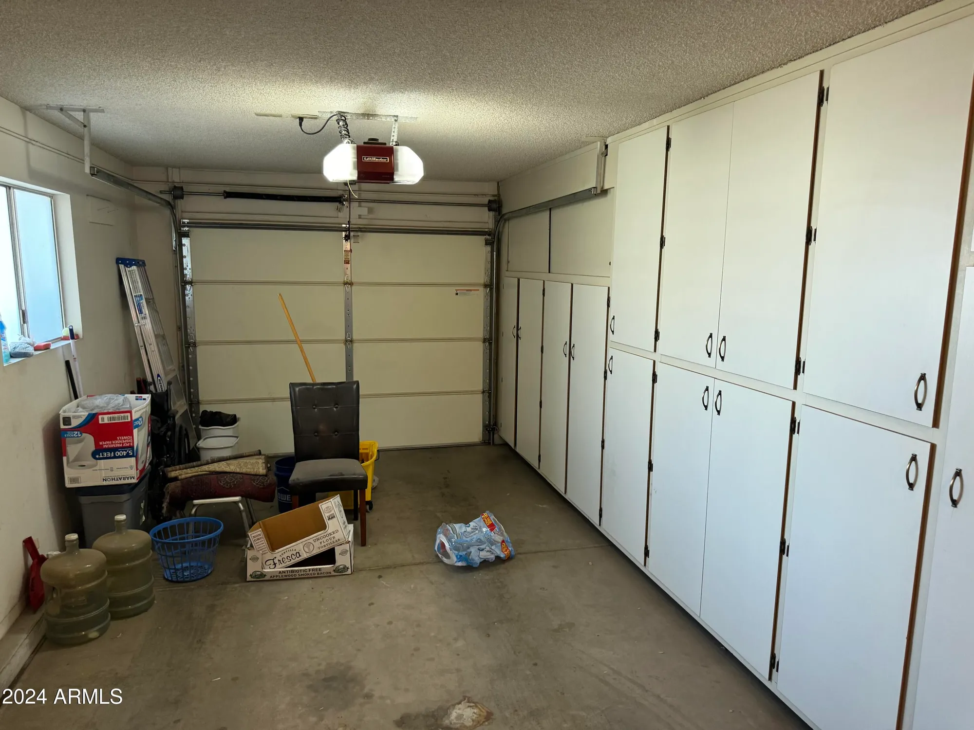 Property Slideshow image 27 of 34 | 10038 w lancaster dr, Sun City, AZ, 85351