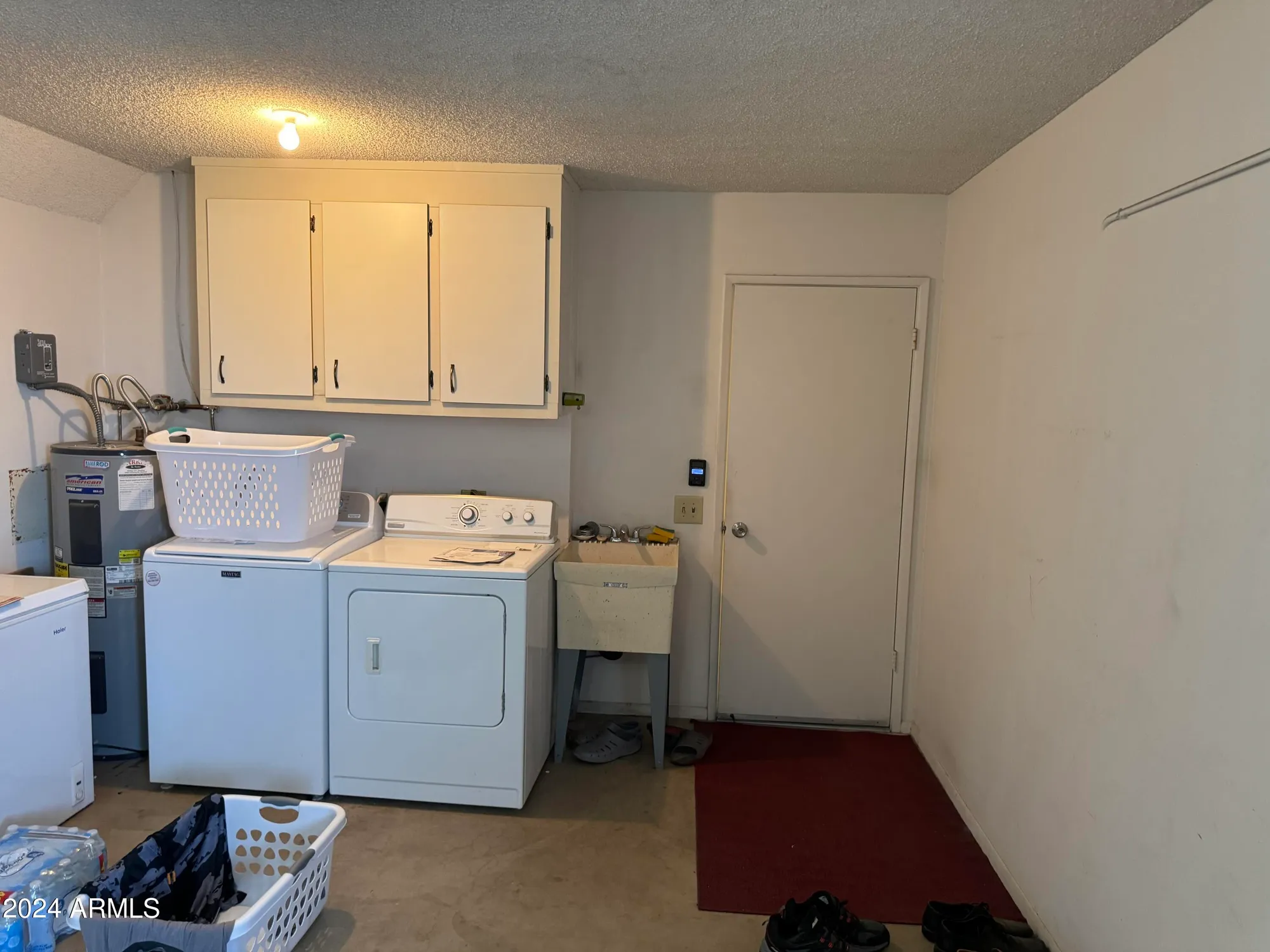 Property Slideshow image 28 of 34 | 10038 w lancaster dr, Sun City, AZ, 85351