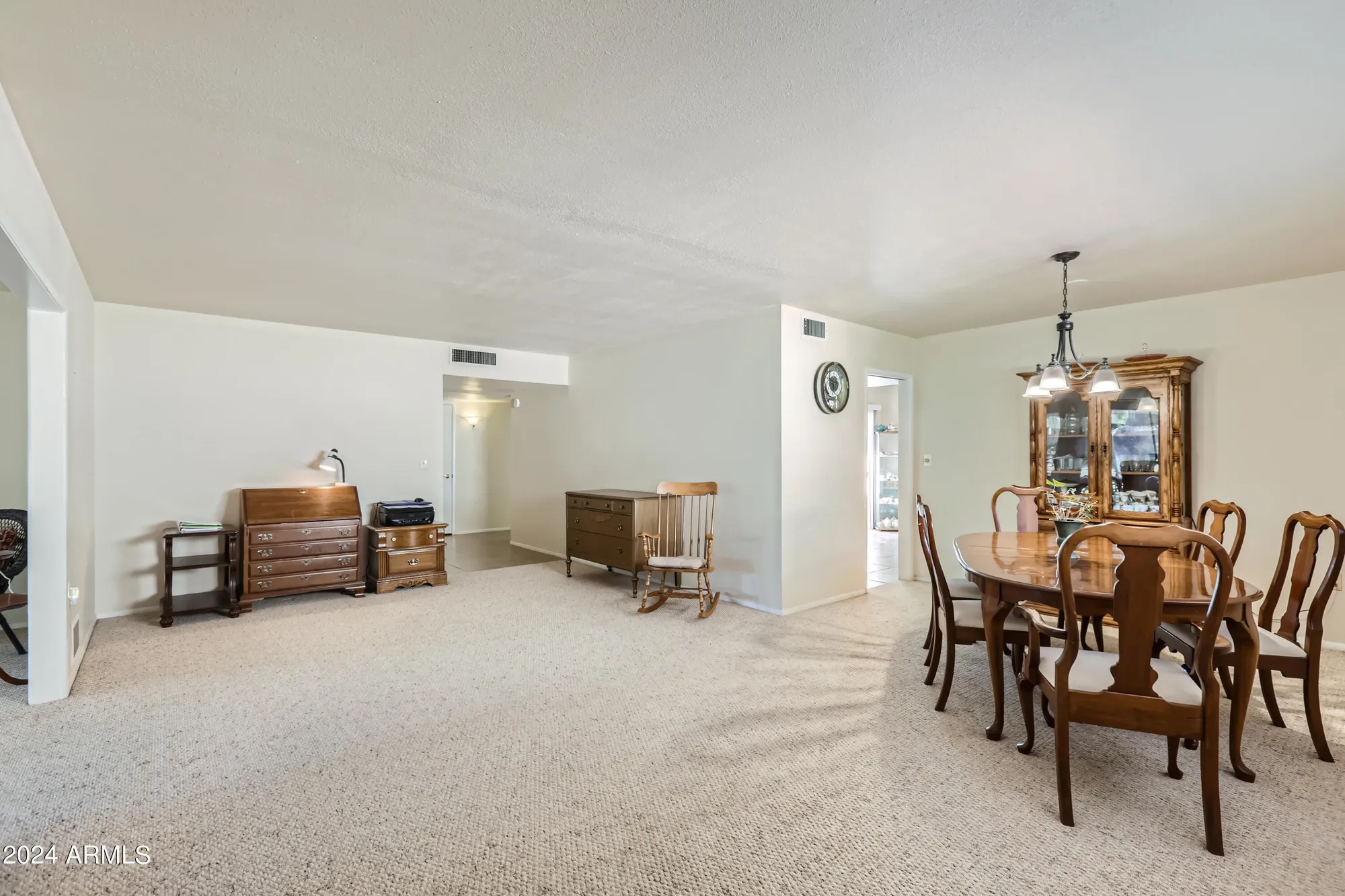 Property Slideshow image 6 of 28 | 13605 n redwood dr, Sun City, AZ, 85351