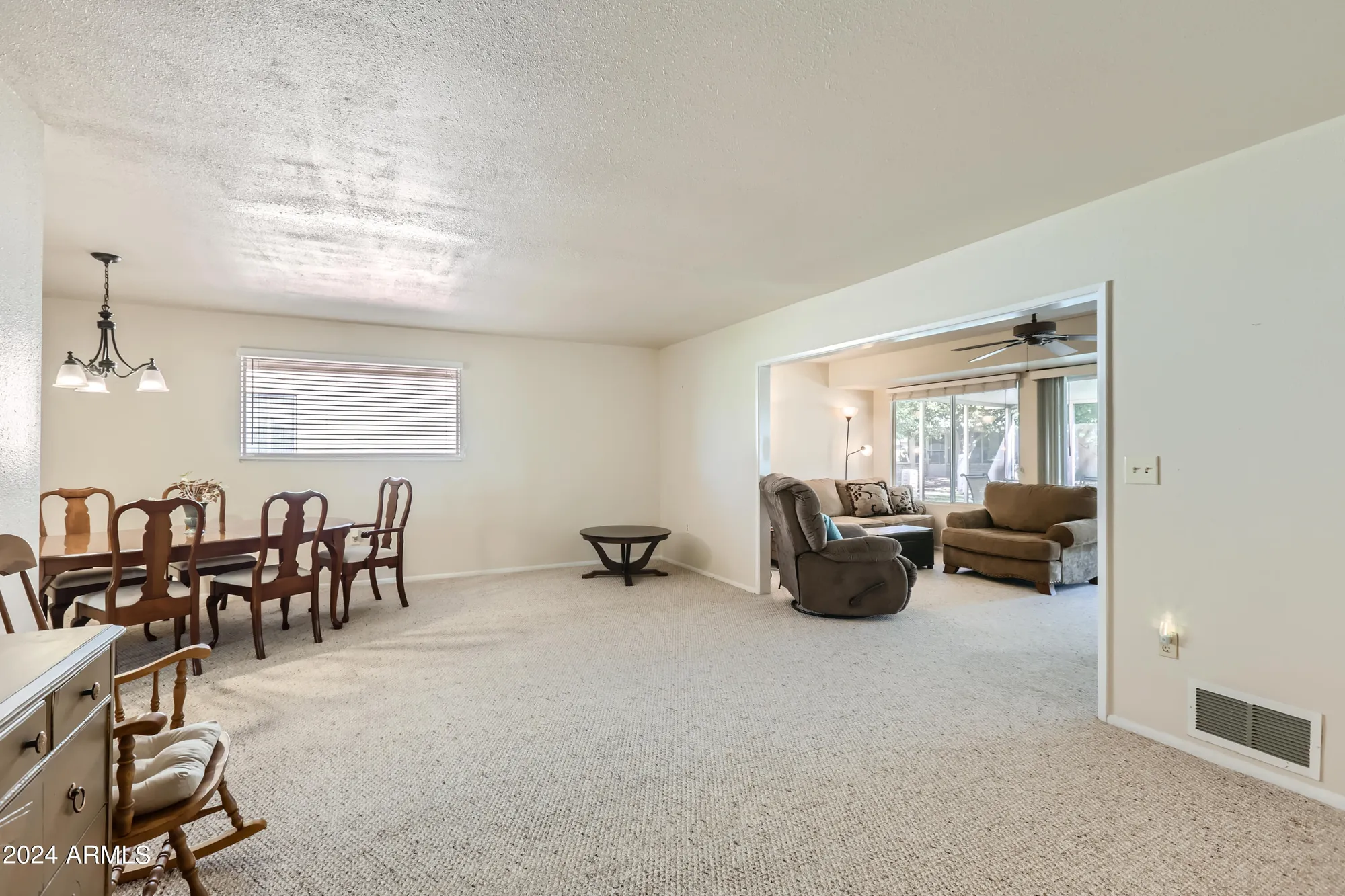 Property Slideshow image 8 of 28 | 13605 n redwood dr, Sun City, AZ, 85351