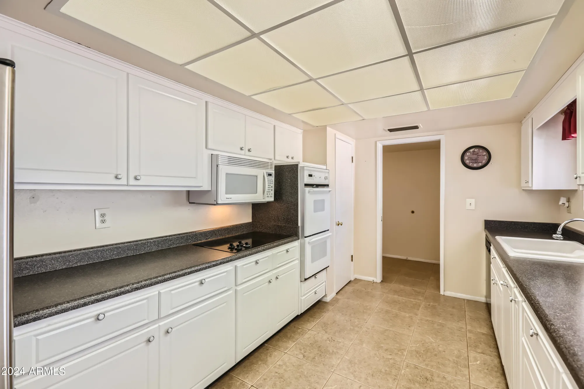 Property Slideshow image 12 of 28 | 13605 n redwood dr, Sun City, AZ, 85351