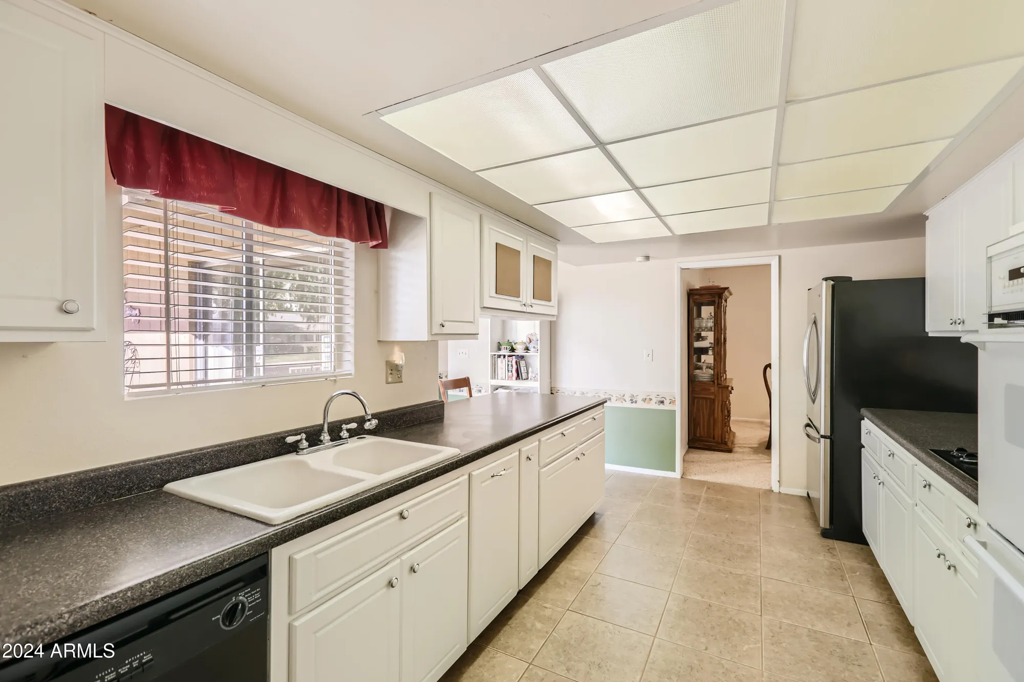 Property Slideshow image 14 of 28 | 13605 n redwood dr, Sun City, AZ, 85351