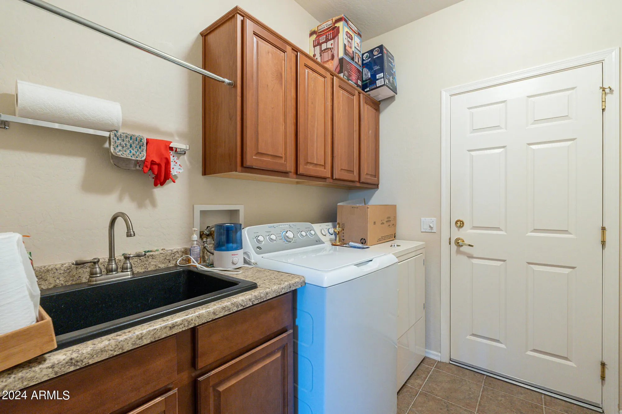 Property Slideshow image 28 of 37 | 20340 n canyon whisper dr, Surprise, AZ, 85387