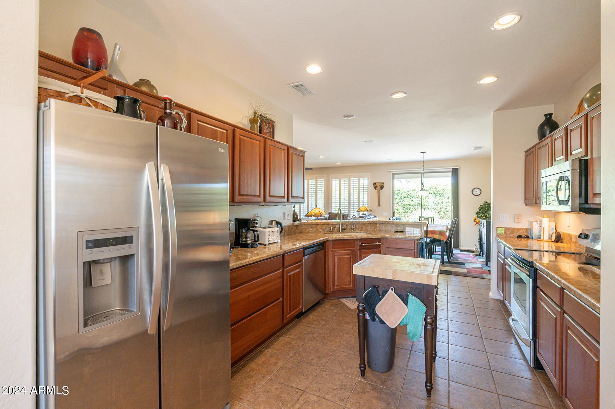 Property Slideshow image 17 of 37 | 20340 n canyon whisper dr, Surprise, AZ, 85387