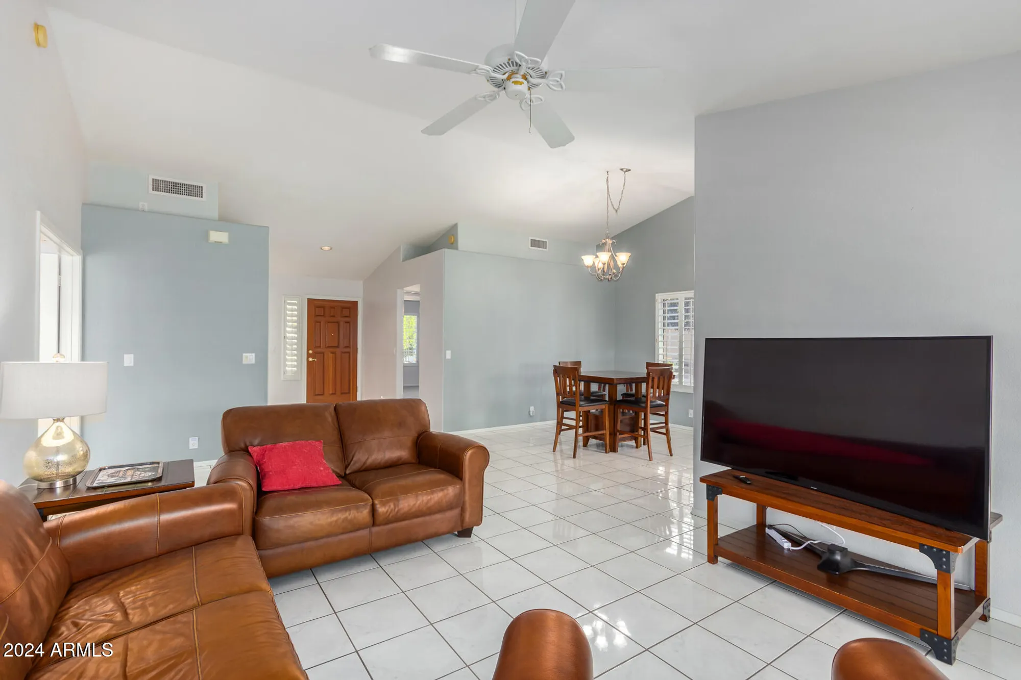 Property Slideshow image 3 of 18 | 8333 w wescott dr, Peoria, AZ, 85382