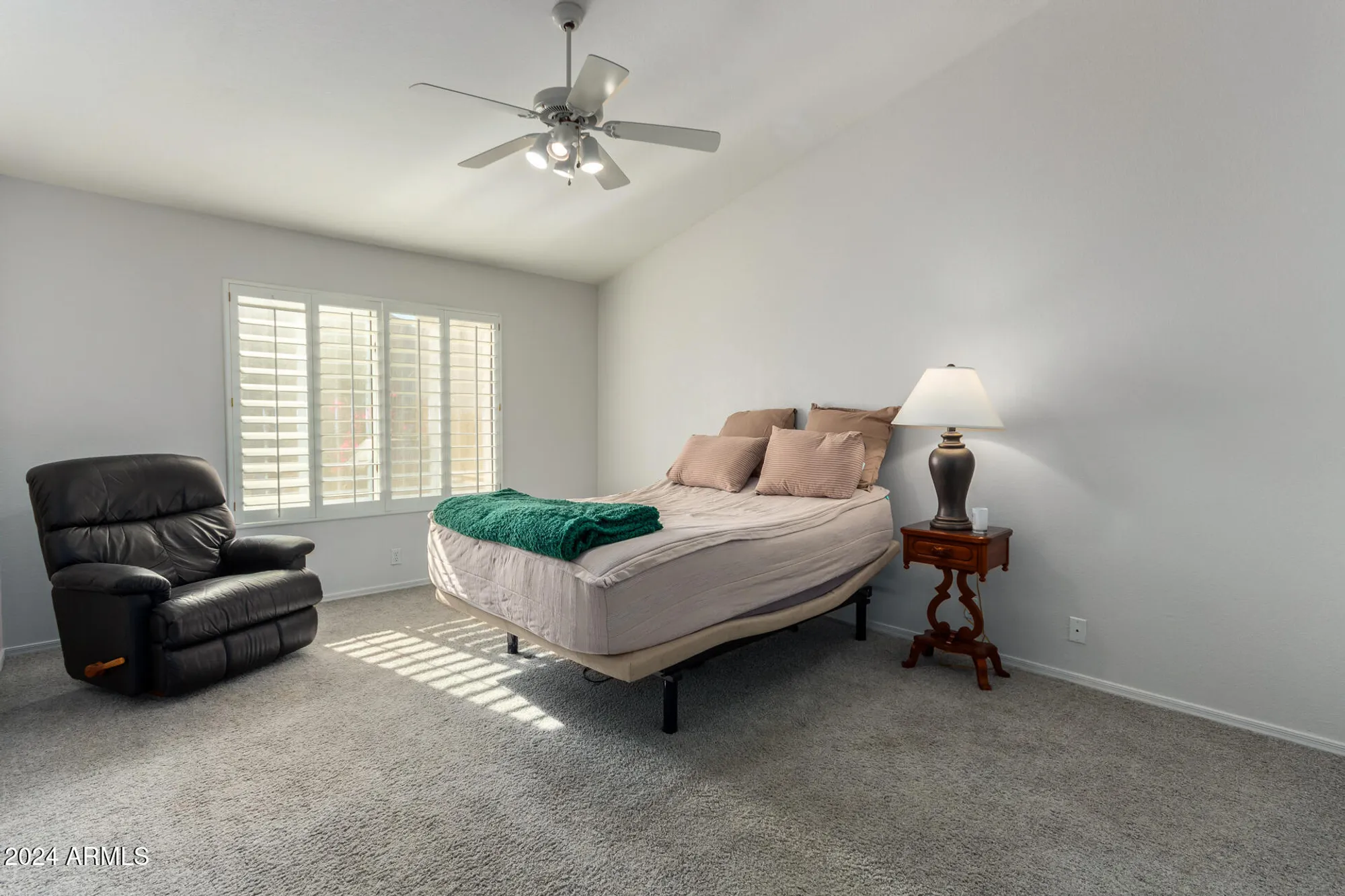 Property Slideshow image 8 of 18 | 8333 w wescott dr, Peoria, AZ, 85382