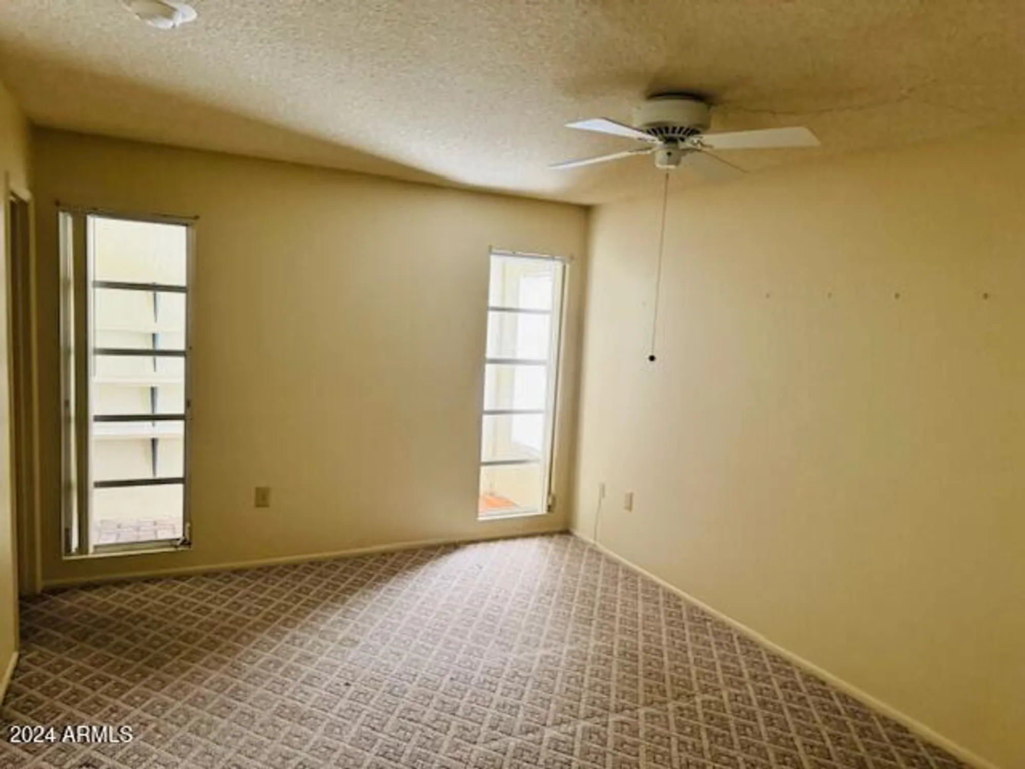 Property Slideshow image 10 of 13 | 10202 w edgewood dr, Sun City, AZ, 85351