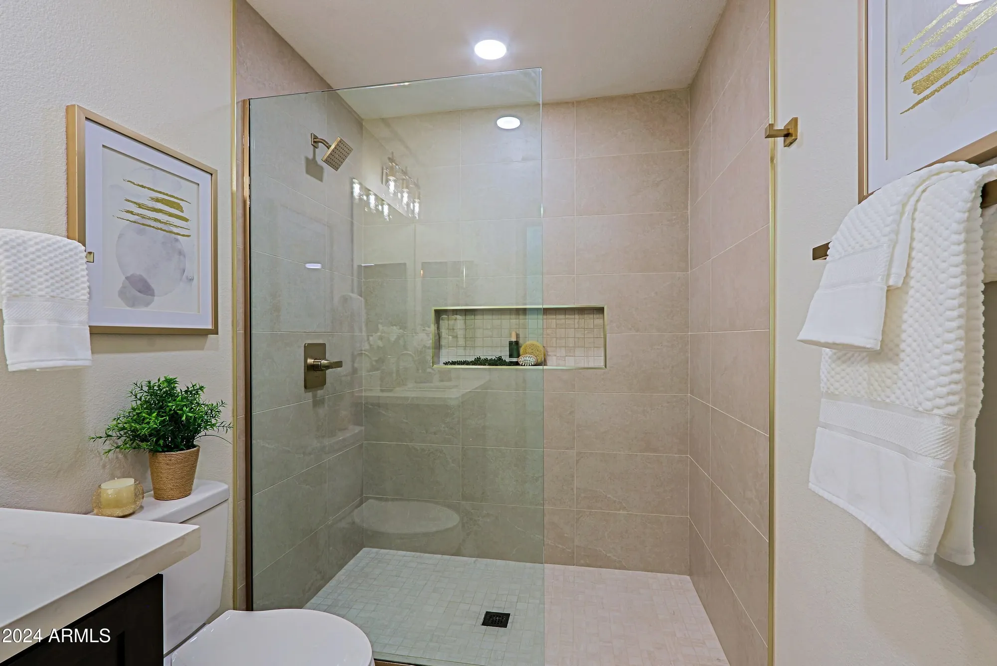 Property Slideshow image 10 of 49 | 17610 n buntline dr, Sun City West, AZ, 85375