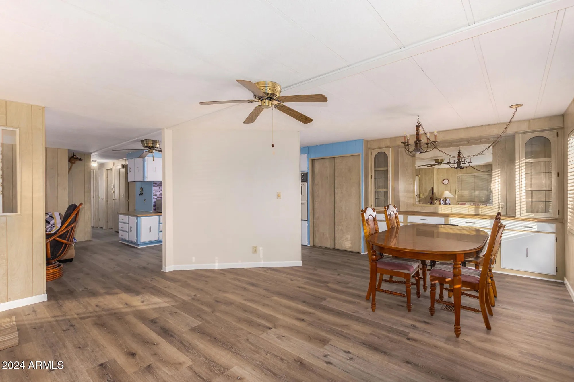 Property Slideshow image 5 of 18 | 5546 e player pl, Mesa, AZ, 85215