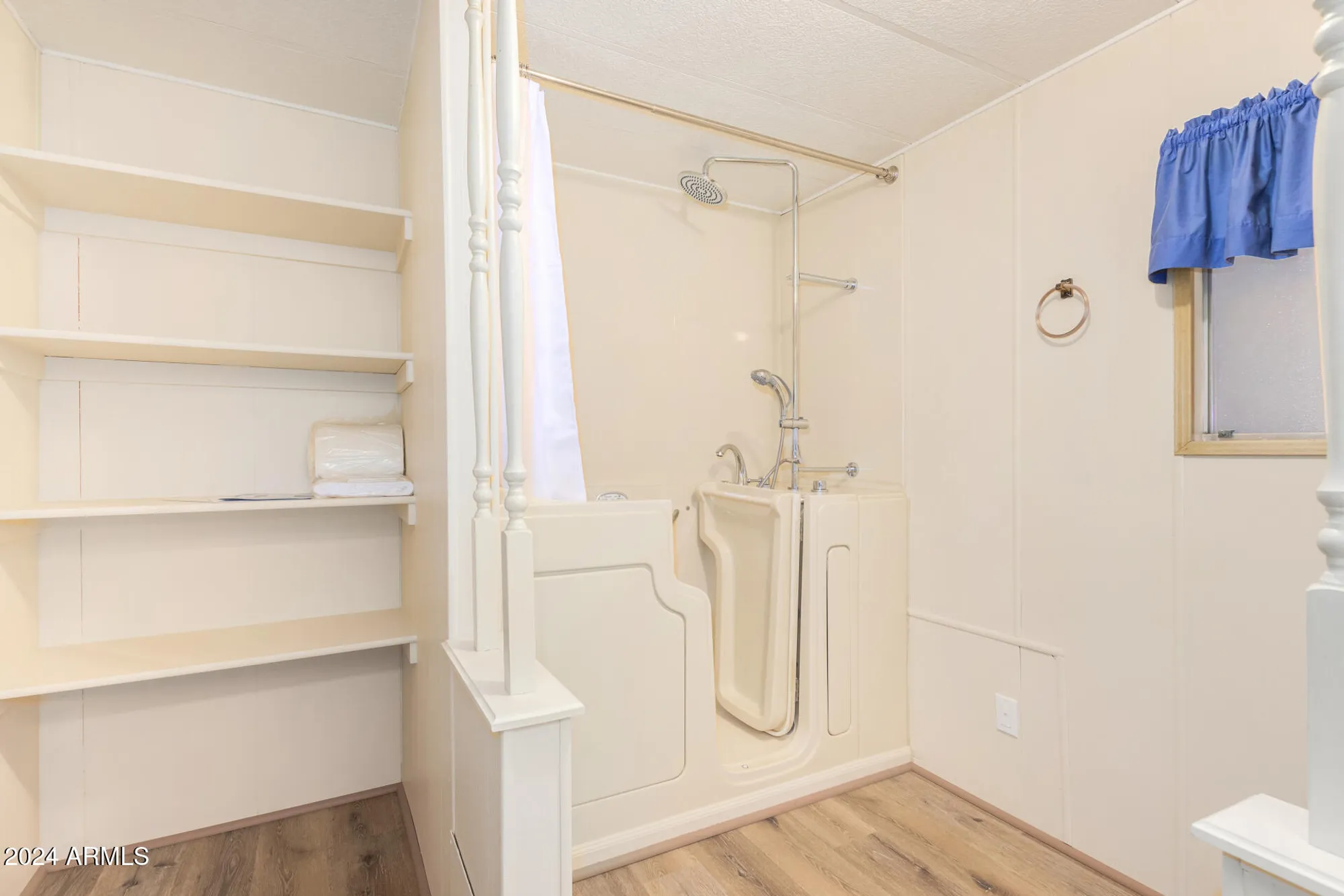 Property Slideshow image 11 of 18 | 5546 e player pl, Mesa, AZ, 85215