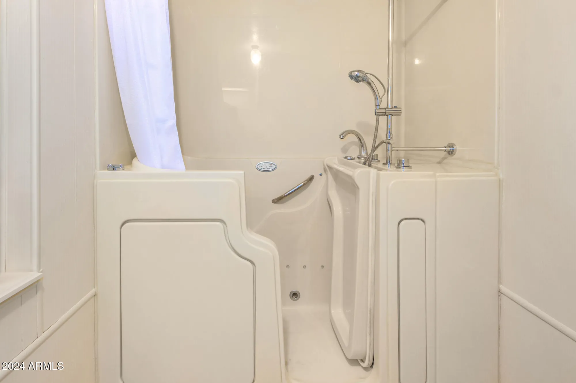 Property Slideshow image 12 of 18 | 5546 e player pl, Mesa, AZ, 85215