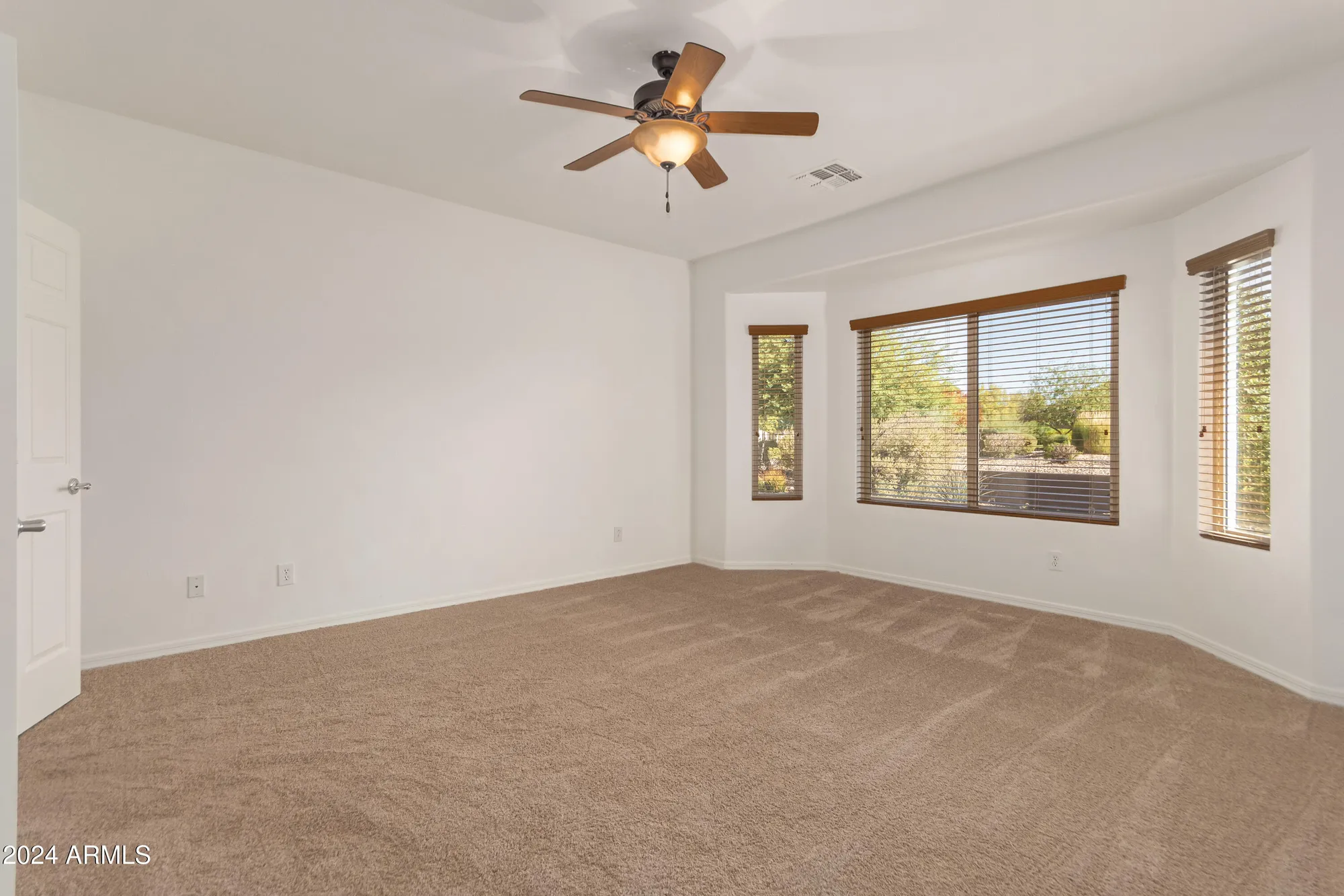 Property Slideshow image 14 of 28 | 3671 n monument dr, Florence, AZ, 85132