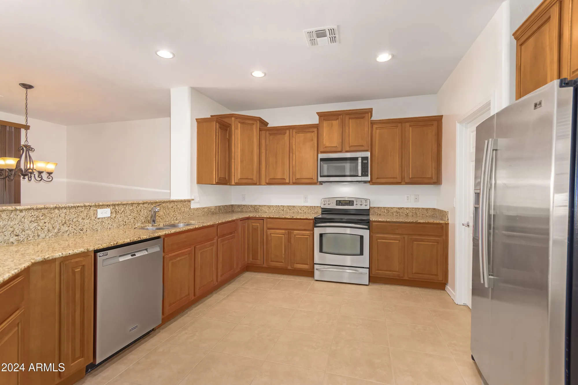 Property Slideshow image 9 of 28 | 3671 n monument dr, Florence, AZ, 85132